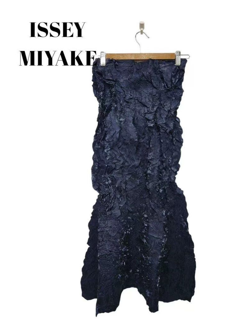 Issey Miyake Issey Miyake Deep blue medieval main storyline Misty Fores Size M / US 6-8 / IT 42-44 - 3 Thumbnail