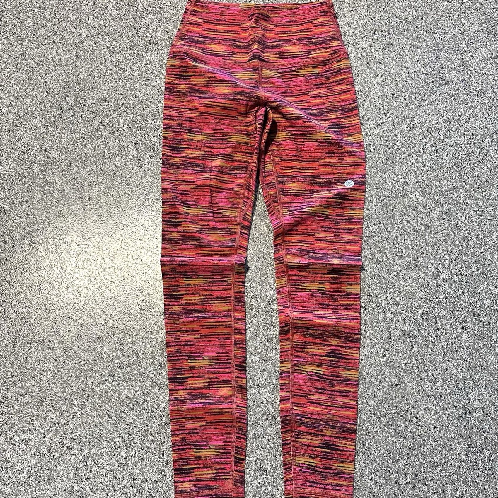 Vintage Stance Leggings Womens S Mid Rise 7/8 Happenings Ultra Soft 26” Nylon Blend Size 28" / US 6 / IT 42 - 6 Thumbnail