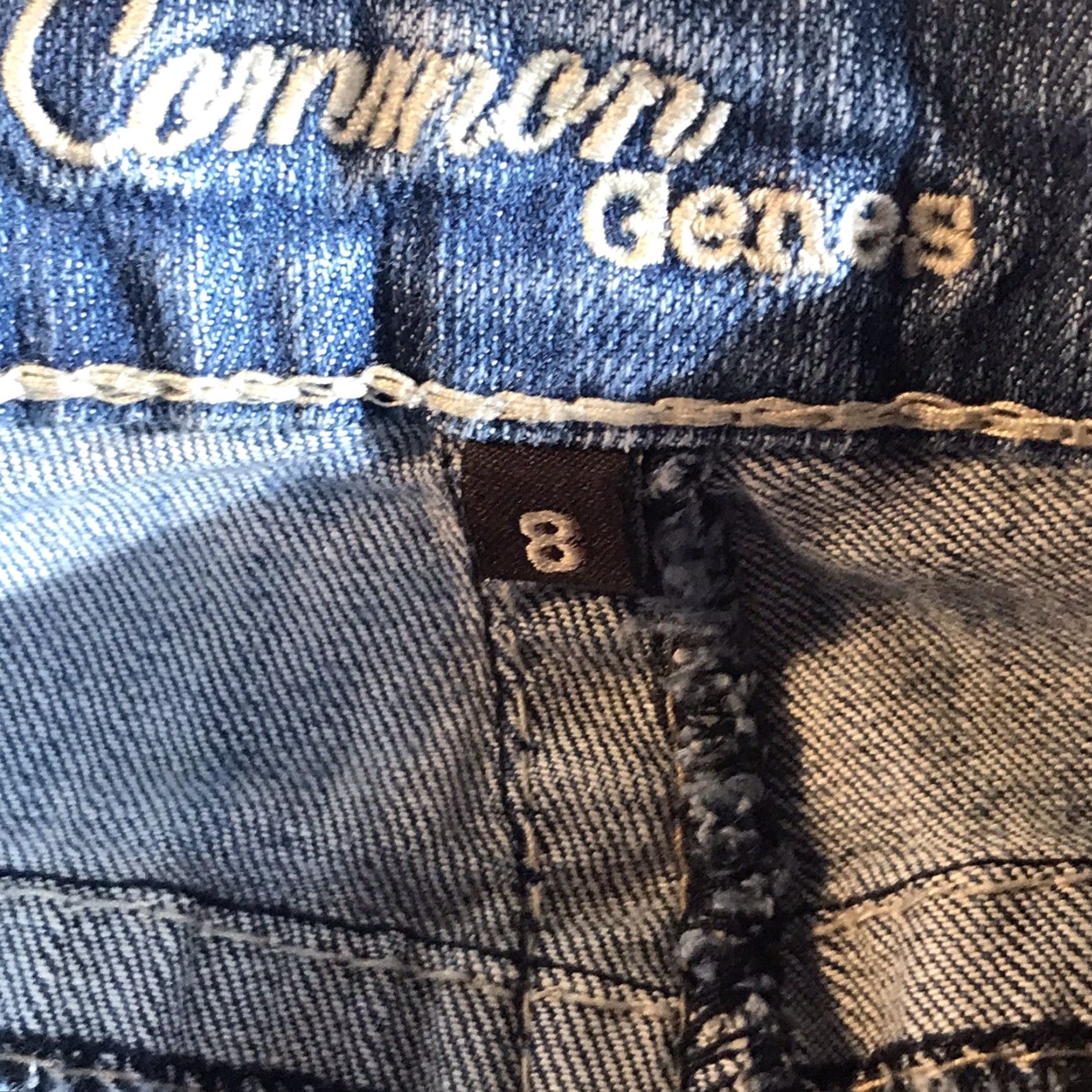 Vintage Common Genes Cut-Off Jean Shorts Women’s Size 8 Blue Denim Casual Everyday Size 30" / US 8 / IT 44 - 4 Thumbnail