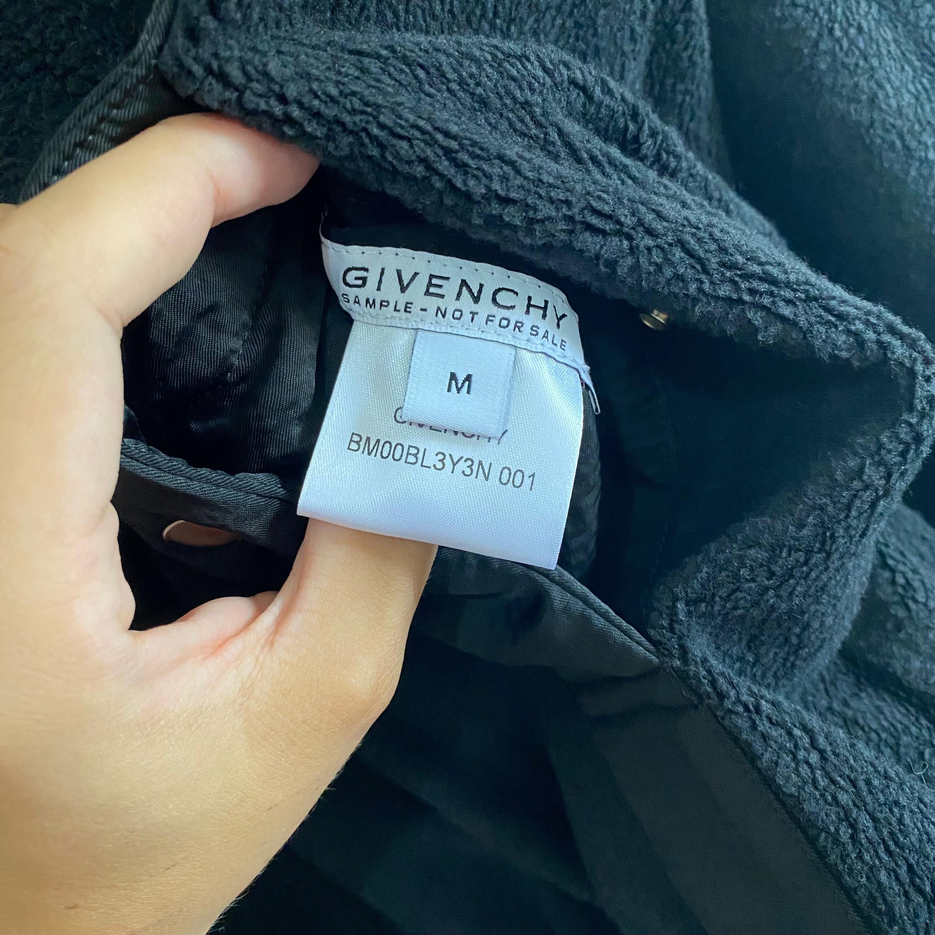 Givenchy Black Reversible Nylon and Fleece Logo Jacket Size US M / EU 48-50 / 2 - 3 Thumbnail