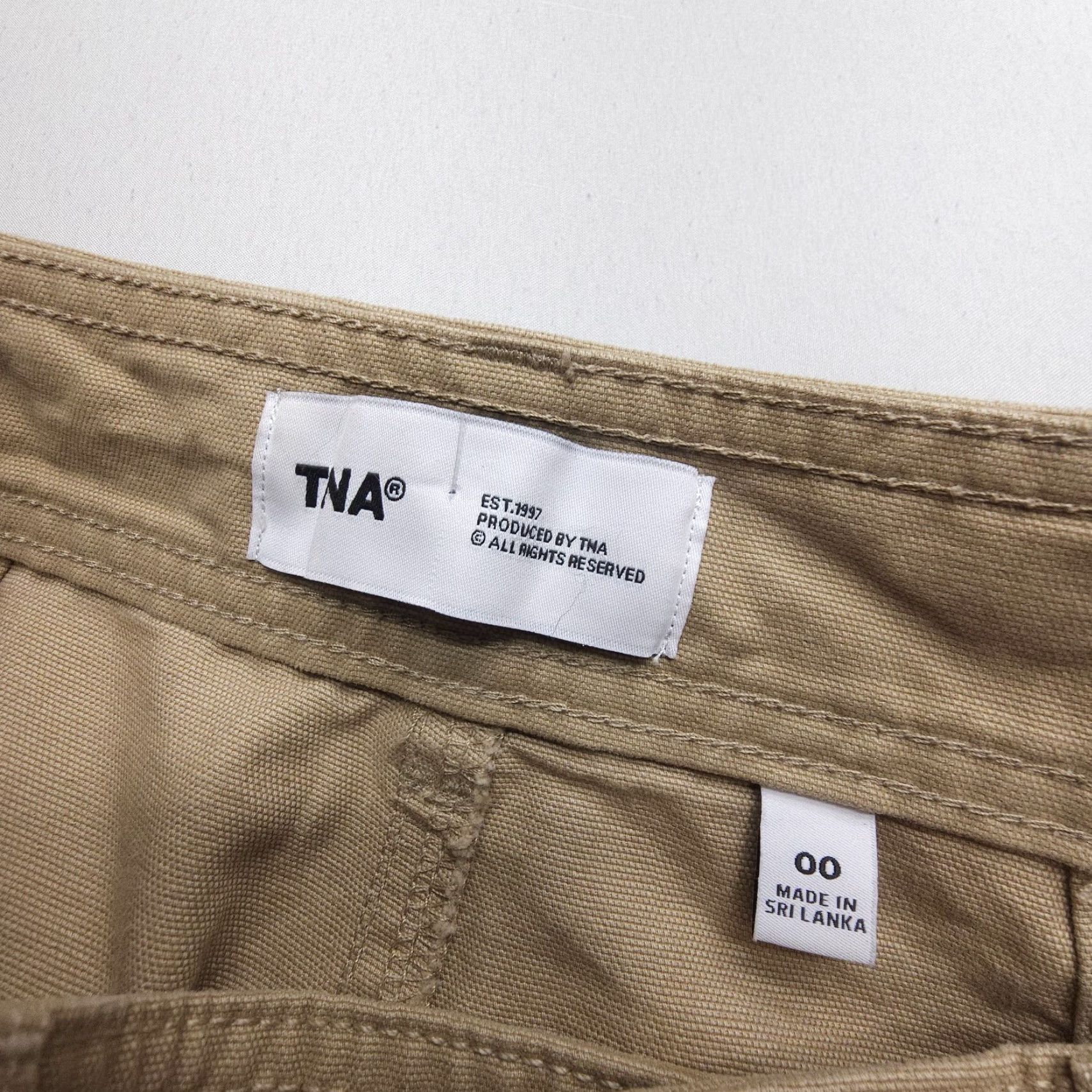 TNA TNA Aritzia Greenwich Midi Skirt Denim 00 Tan Cotton Denim Size 00 Skirt Casual Workwear Pockets Vintage: No Womens Size 24" / US 00 / IT 34 - 3 Thumbnail