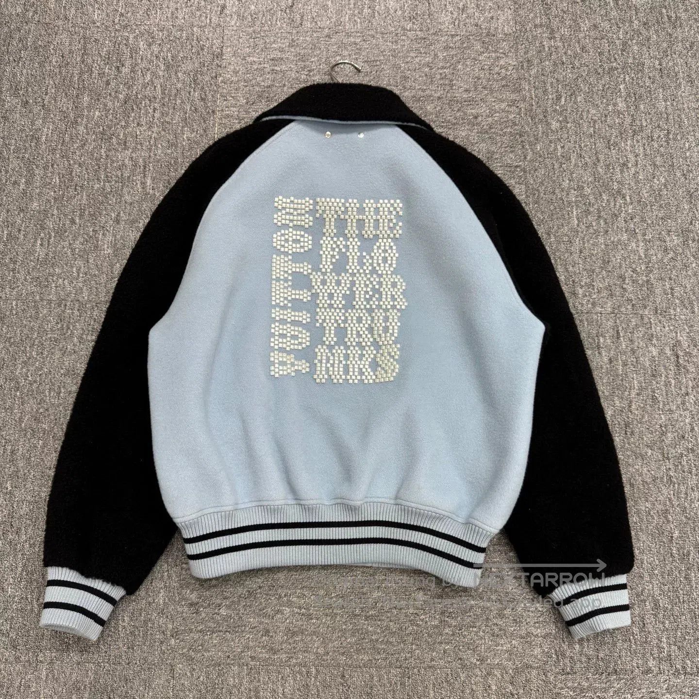 Louis Vuitton louis vuitton pearl letter wool jacket. Size US L / EU 52-54 / 3 - 2 Thumbnail