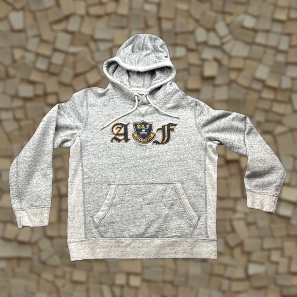 Abercrombie & Fitch VINTAGE Abercrombie & Fitch Hoodie Sweater Gray Skull Crossbones Y2K Adult SMALL, Pullover, Long Sleeve, Hooded, Regular Mens Size US S / EU 44-46 / 1 - 1 Thumbnail