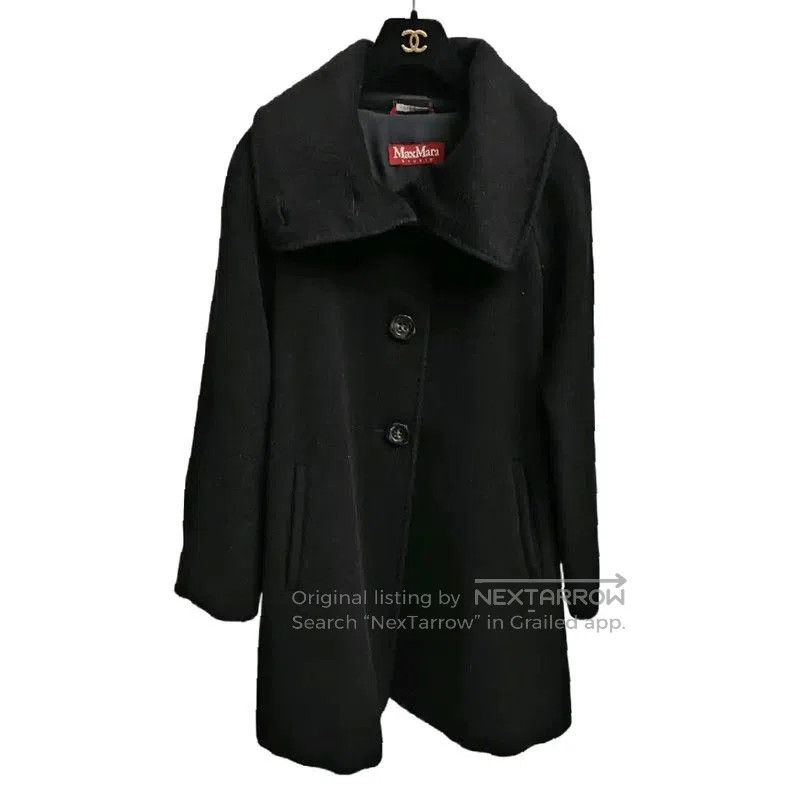 MaxMara Women's Mid-Length Black Wool Coat .