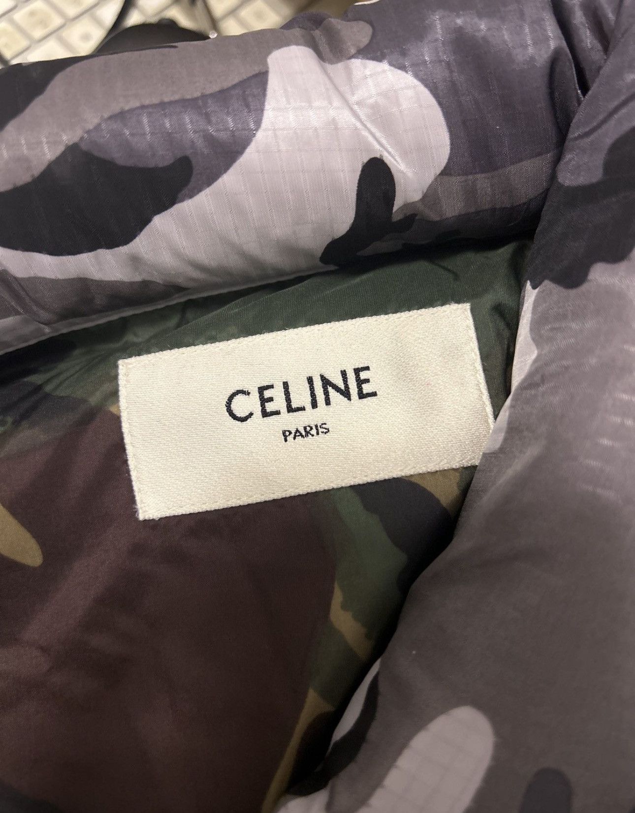 Celine Overzied Camo Puffer Jacket Size US L / EU 52-54 / 3 - 2 Thumbnail