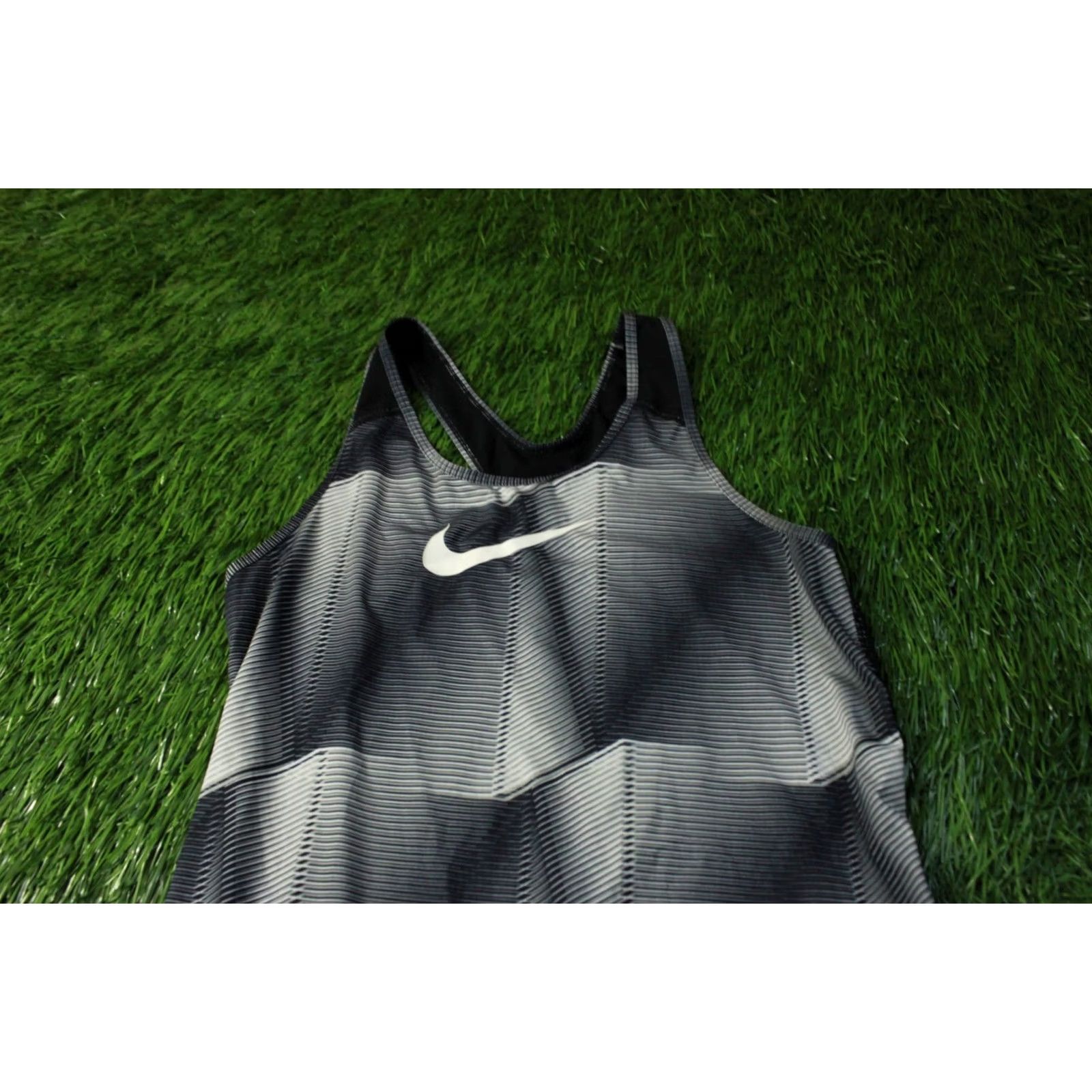 Nike Nike Dri-FIT Vest Shirt Women's Sleeveless Training Jersey L Black Gray White Size L / US 10 / IT 46 - 3 Thumbnail
