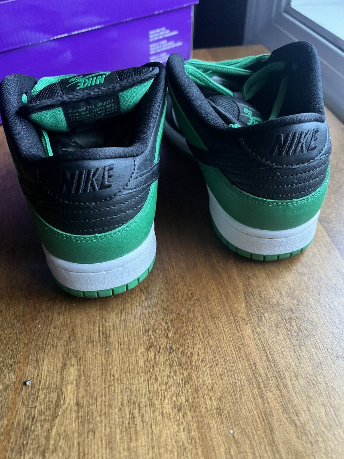 Nike Nike SB Dunk Low Pro Classic Green Size US 6 / EU 39 - 5 Thumbnail