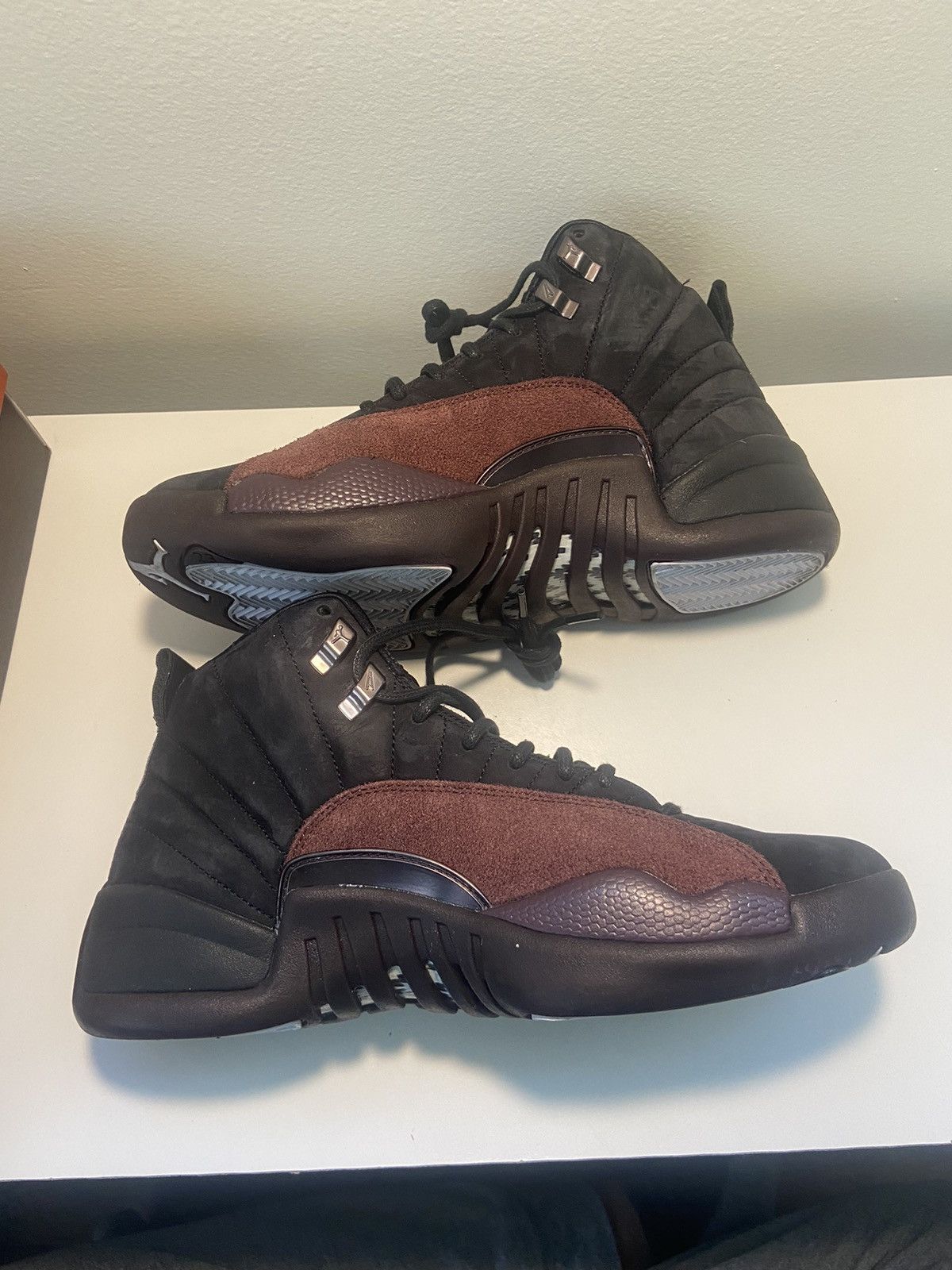 Jordan Brand Jordan 12 Retro SP x A Ma Maniere Mid Black Size US 10.5 / IT 40.5 - 4 Thumbnail
