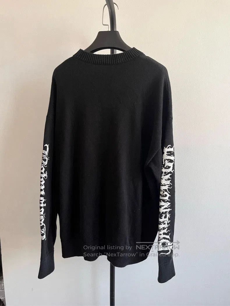 Balenciaga Balenciaga New Year Graffiti Logo Sweater. Size US XS / EU 42 / 0 - 2 Thumbnail