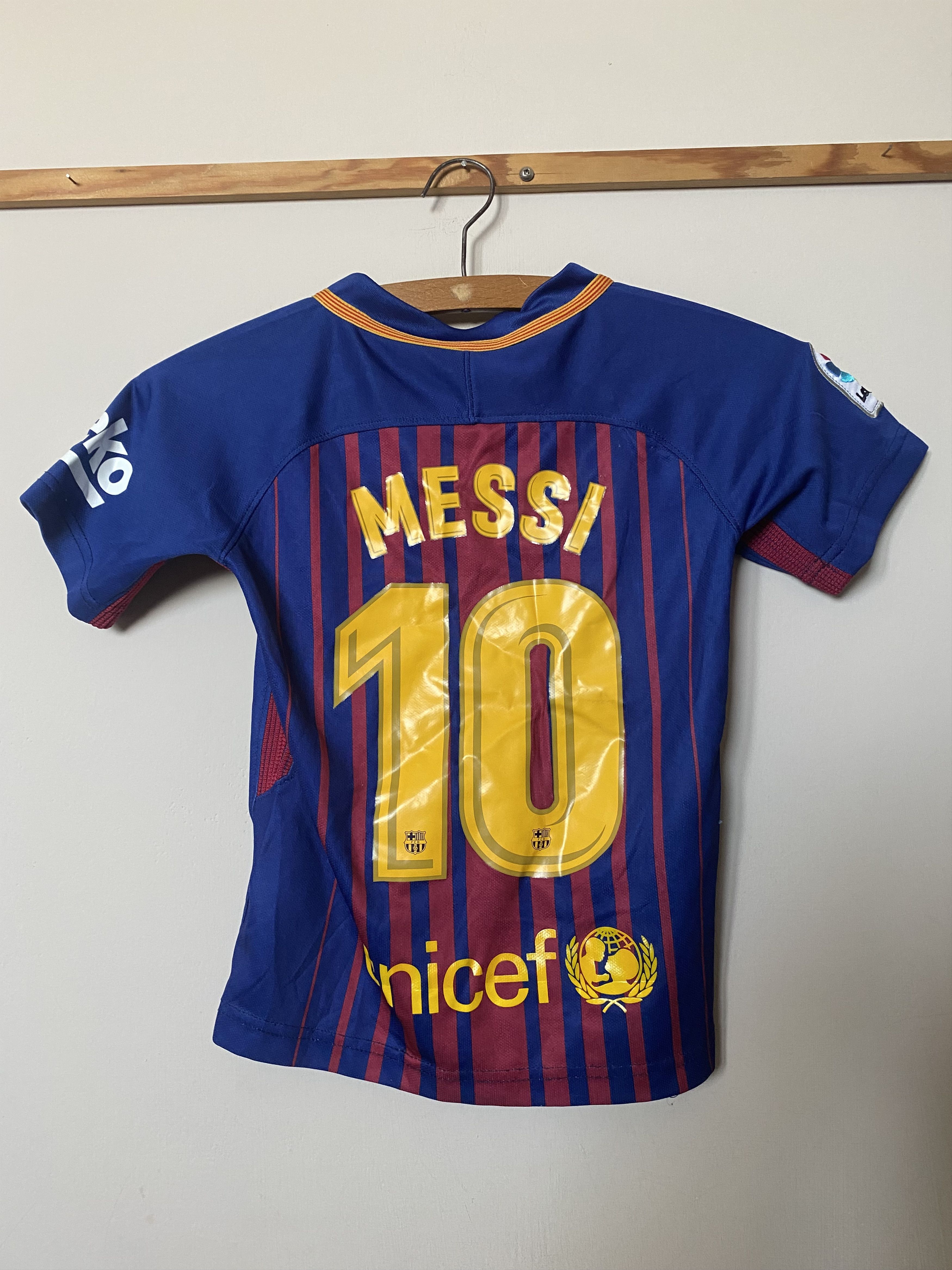 Nike F.C. BARCELONA #10 MESSI 2017 - 2018 Nike children - UNIQUE Size US XXS / EU 40 - 1 Thumbnail