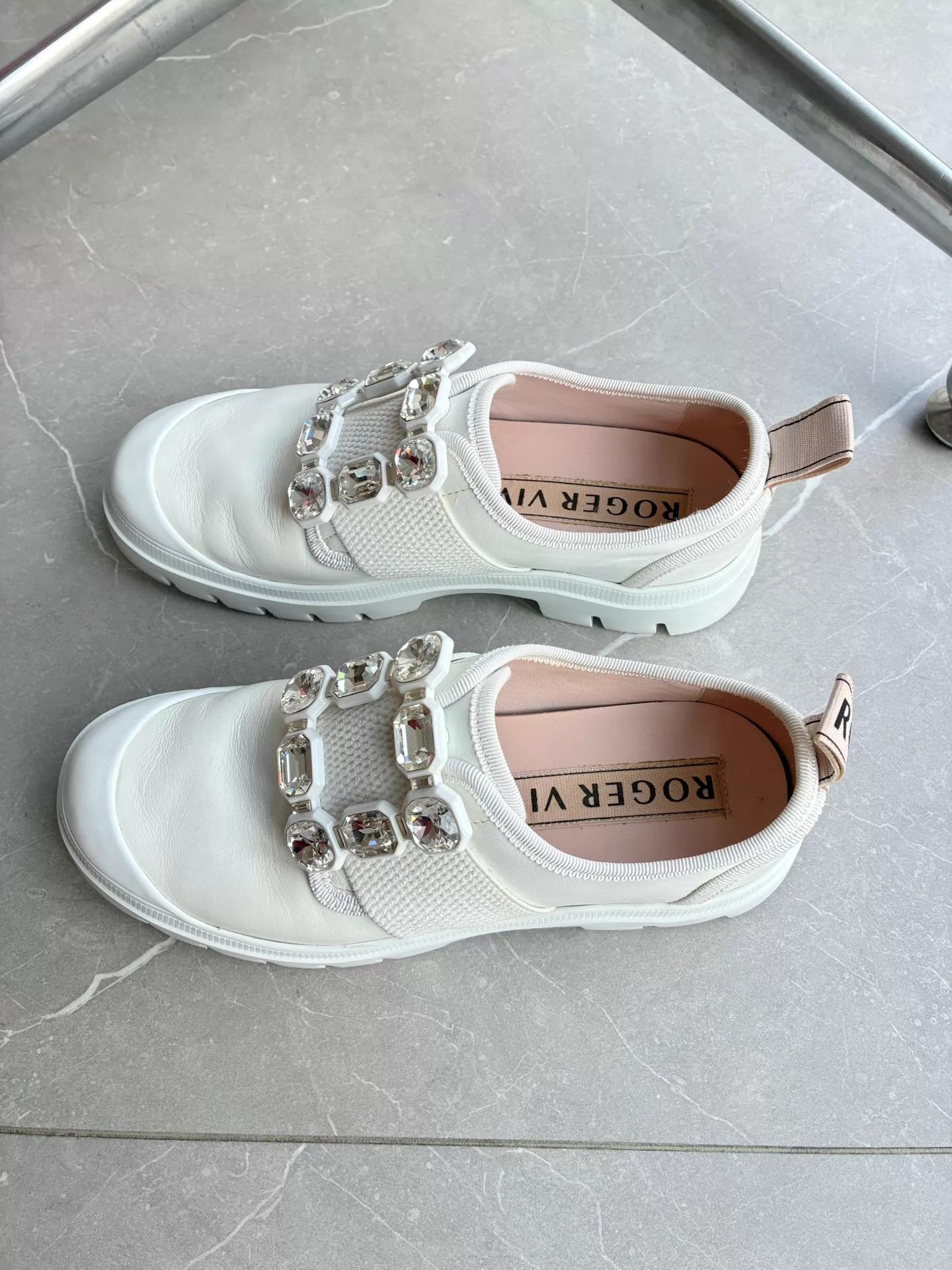 Roger Vivier Roger Vivier White Leather Crystal Platform Sneaker Size 36 Size US 5.5 / IT 35.5 - 2 Thumbnail