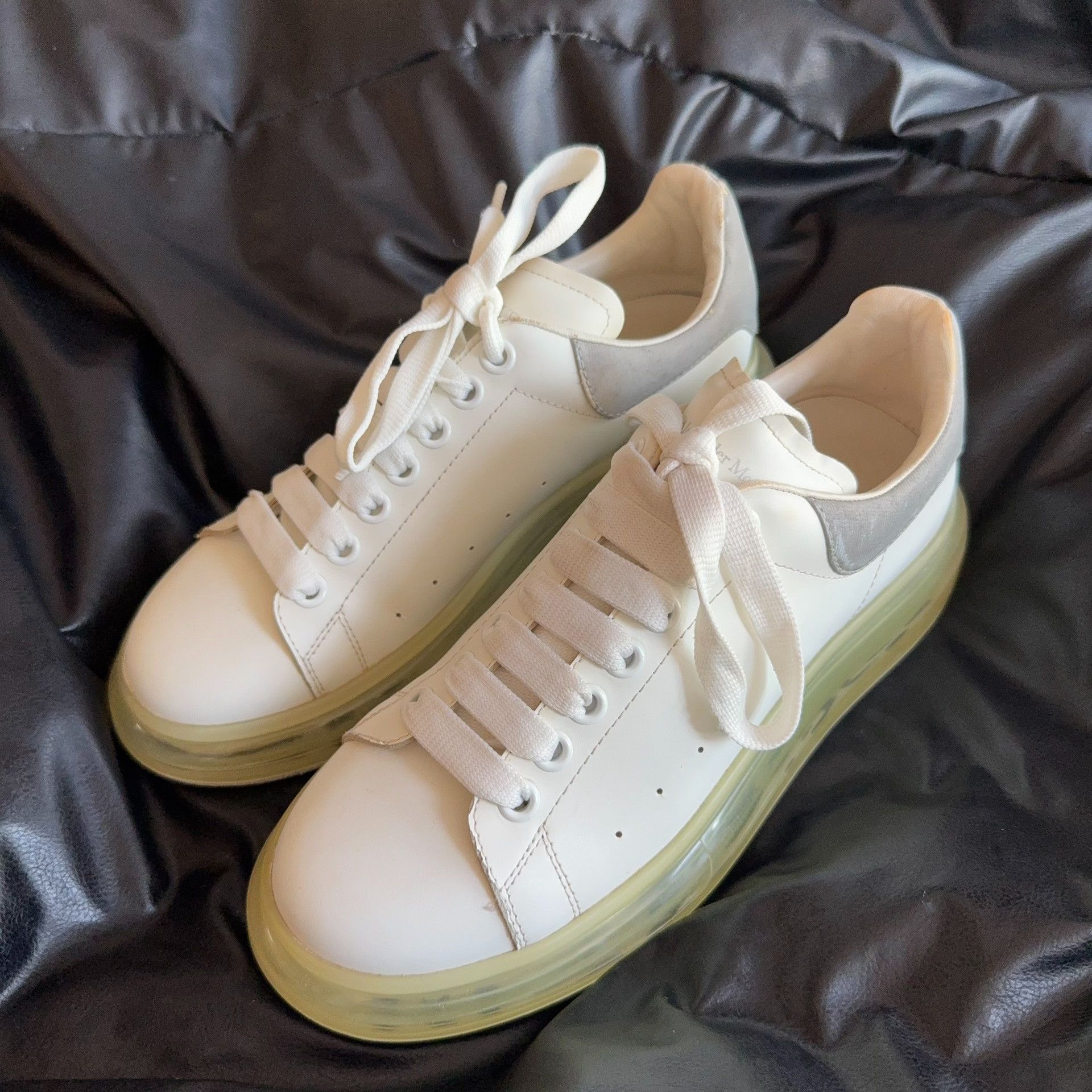 Alexander McQueen Alexander McQueen Lowtop Sneakers 40.5 Men Size US 8 / EU 41 - 1 Thumbnail