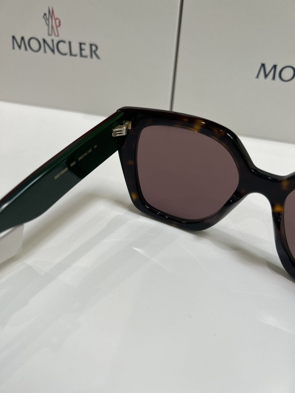 Gucci Guuci Sunglasses Size ONE SIZE - 2 Thumbnail