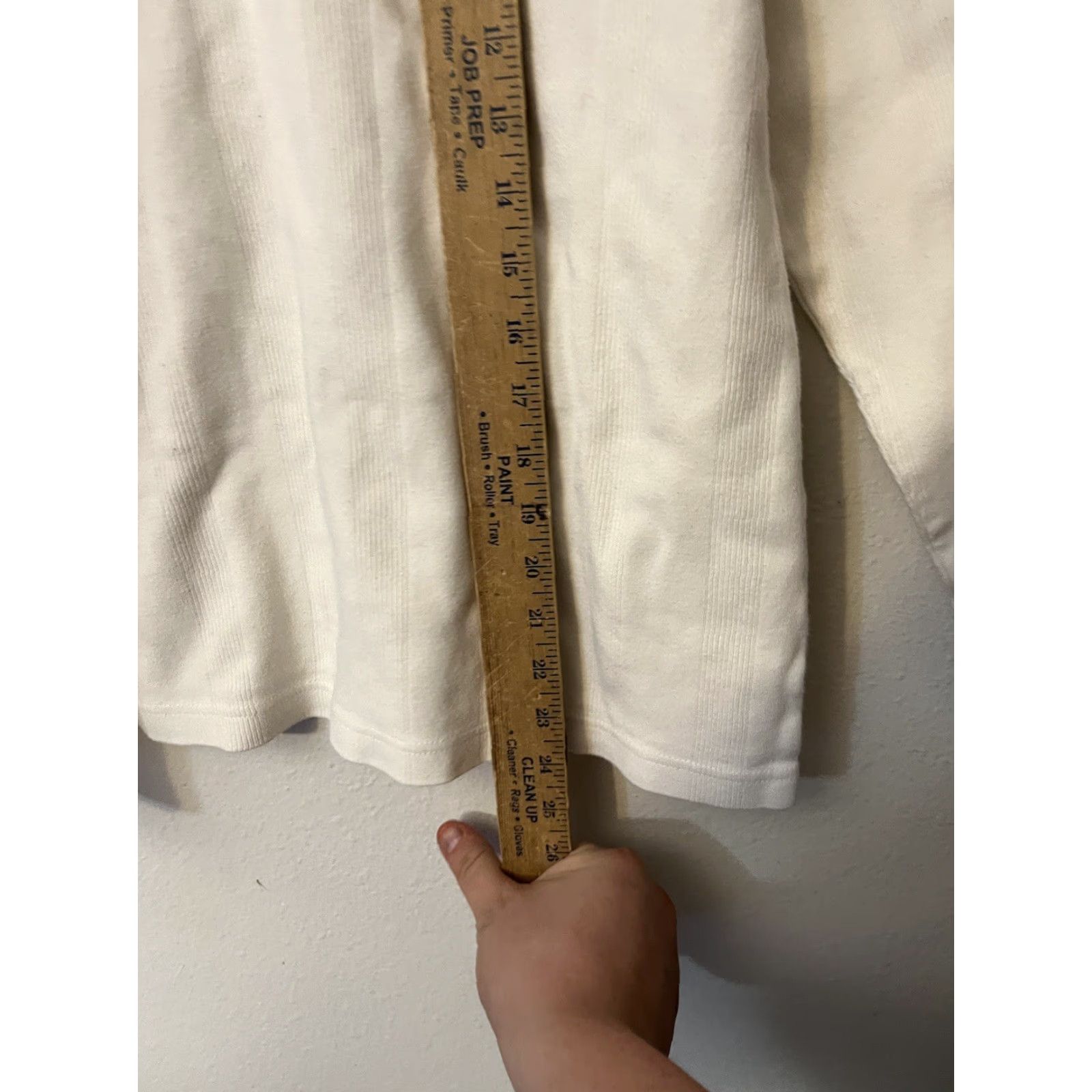 Liz Claiborne Claiborne Mens Sweater Small White V Neck Pullover Vintage Cotton Size US S / EU 44-46 / 1 - 4 Thumbnail