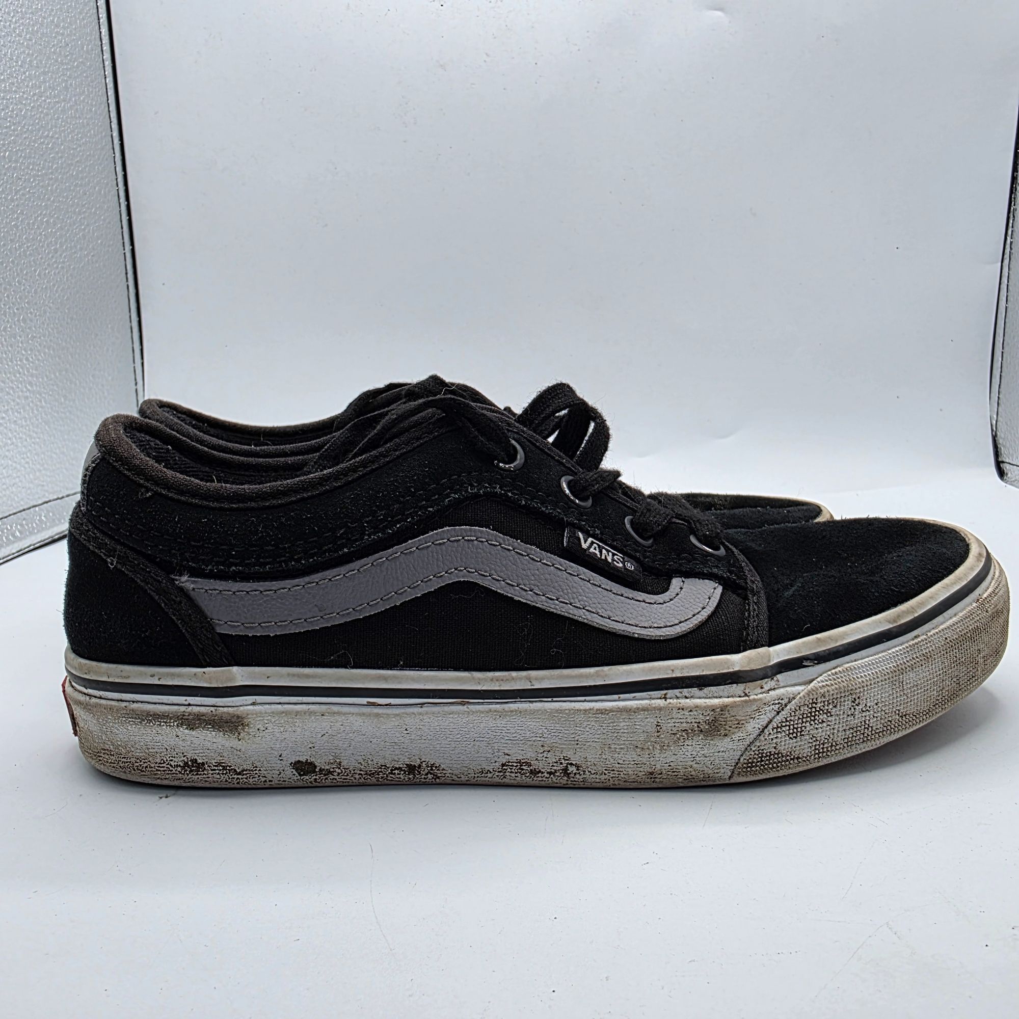 Vans Vans Chukka Low Sidestripe Mens Size 6 Black Sneaker Shoes C Size US 6 / EU 39 - 12 Thumbnail