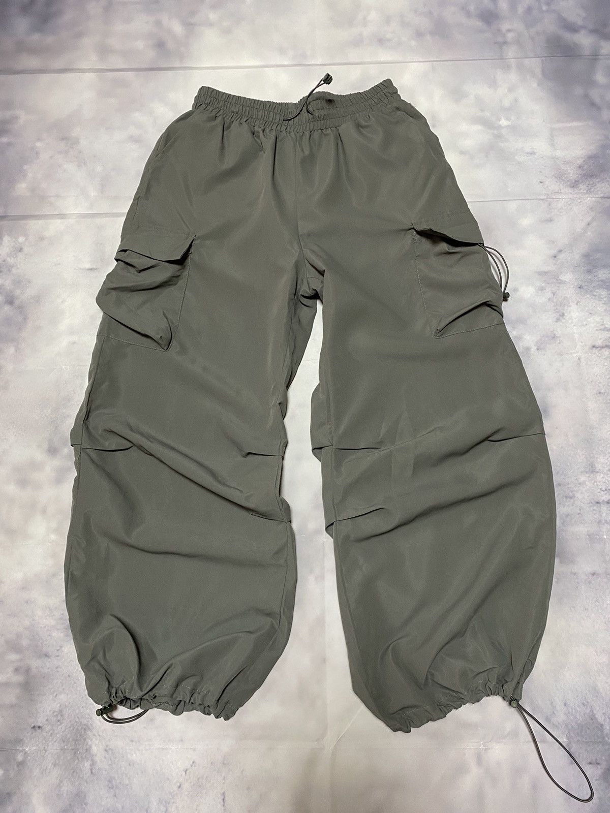 Japanese Brand × Vintage Parachute Grey Pants Baggy Size US 38 / EU 54 - 1 Thumbnail
