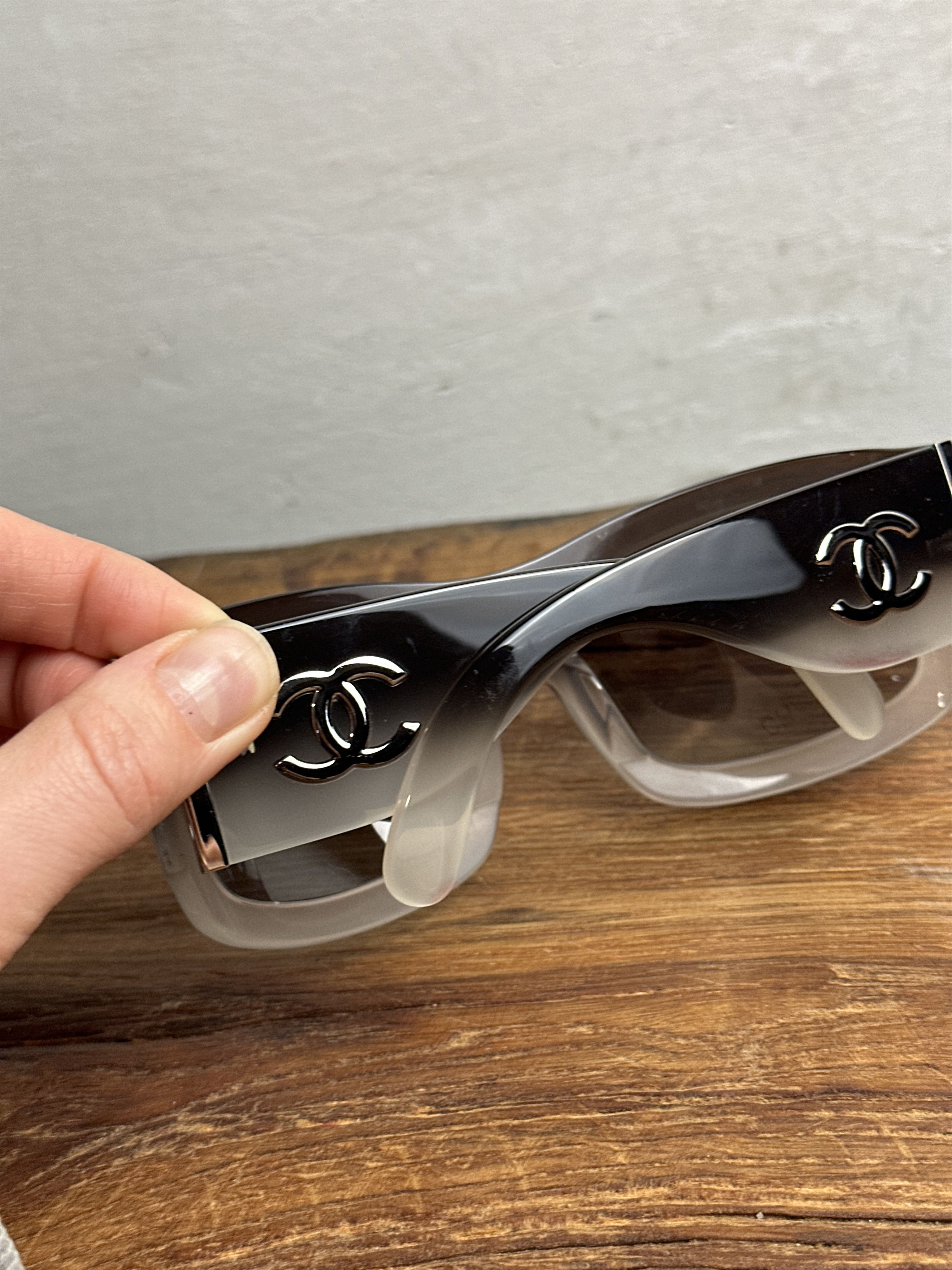 Chanel Vintage Chanel Logo Sunglasses Size ONE SIZE - 10 Thumbnail