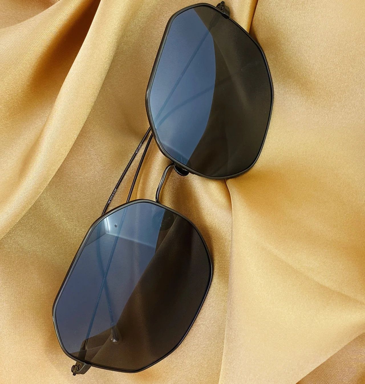 Ann Demeulemeester Ann Demeulemeester Sunglasses Oversized Gun Metal and Grey Size ONE SIZE - 7 Thumbnail