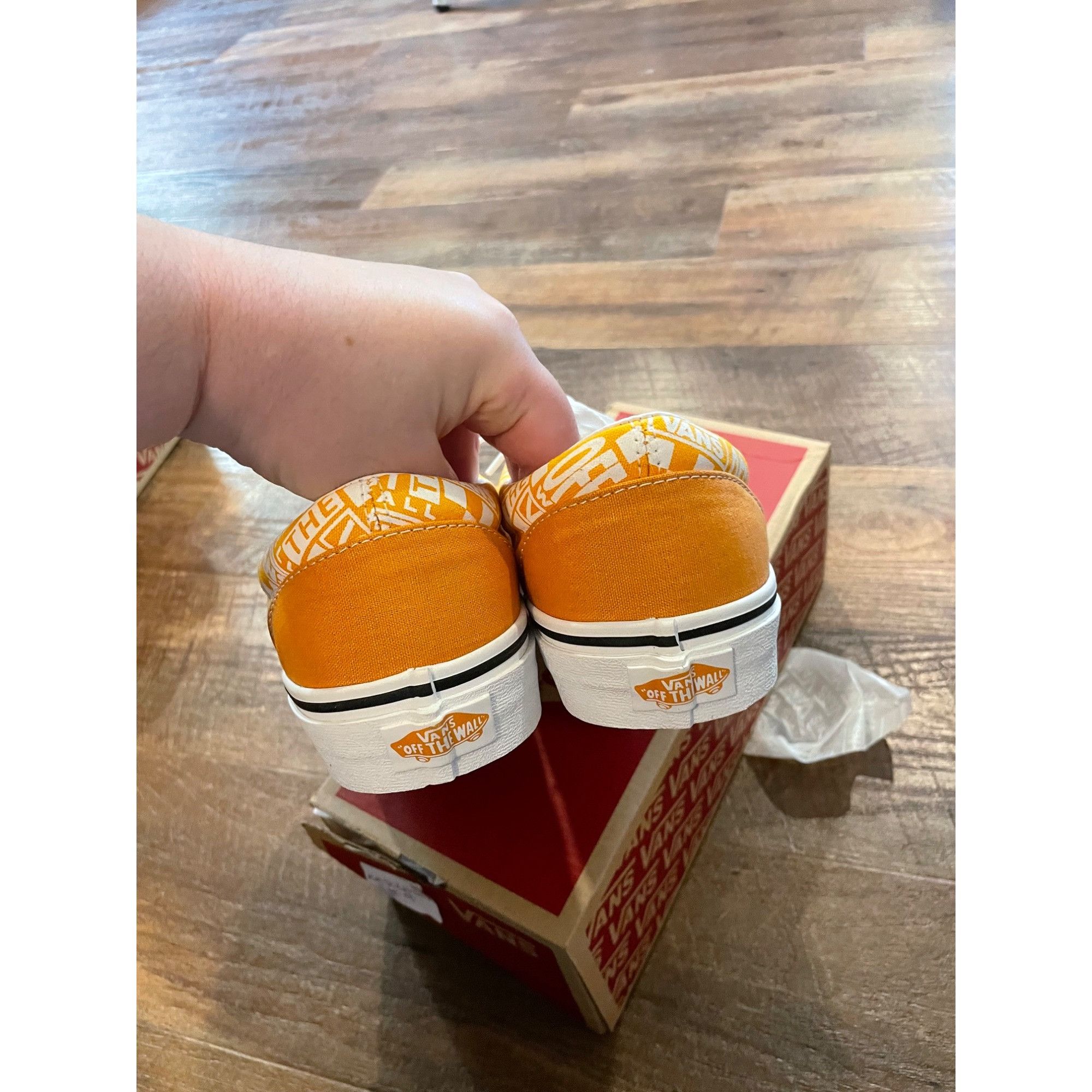Vans Vans Era Off The Wall Golden Nugget VN0A54F13S61 Men’s 7.5 W Size US 7.5 / EU 40-41 - 5 Thumbnail