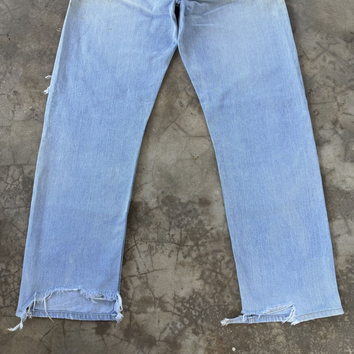 Levi's Vintage Clothing W33 Vintage Levi's 512 RippedFaded Light Wash Denim Jeans. Size US 33 - 10 Thumbnail