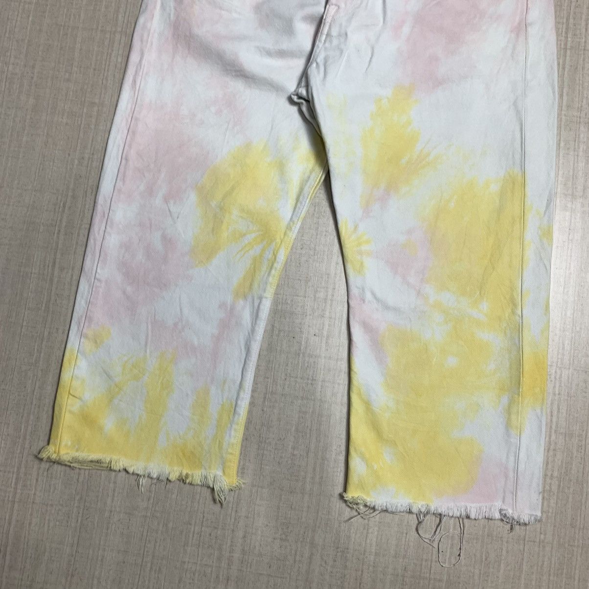 Levi's Levi's minimalist white denim 3/4 short Size US 35 - 6 Thumbnail