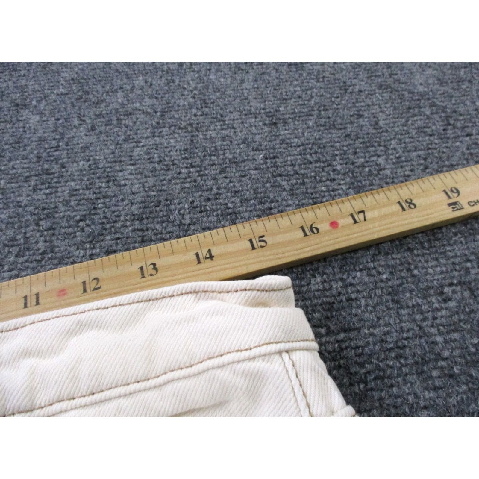 Free People Free People Jeans Womens 28 White Denim Flared Hippie Slimming Casual Regular Cotton Denim 33 Inseam Girls? Size 28" / US 6 / IT 42 - 6 Thumbnail