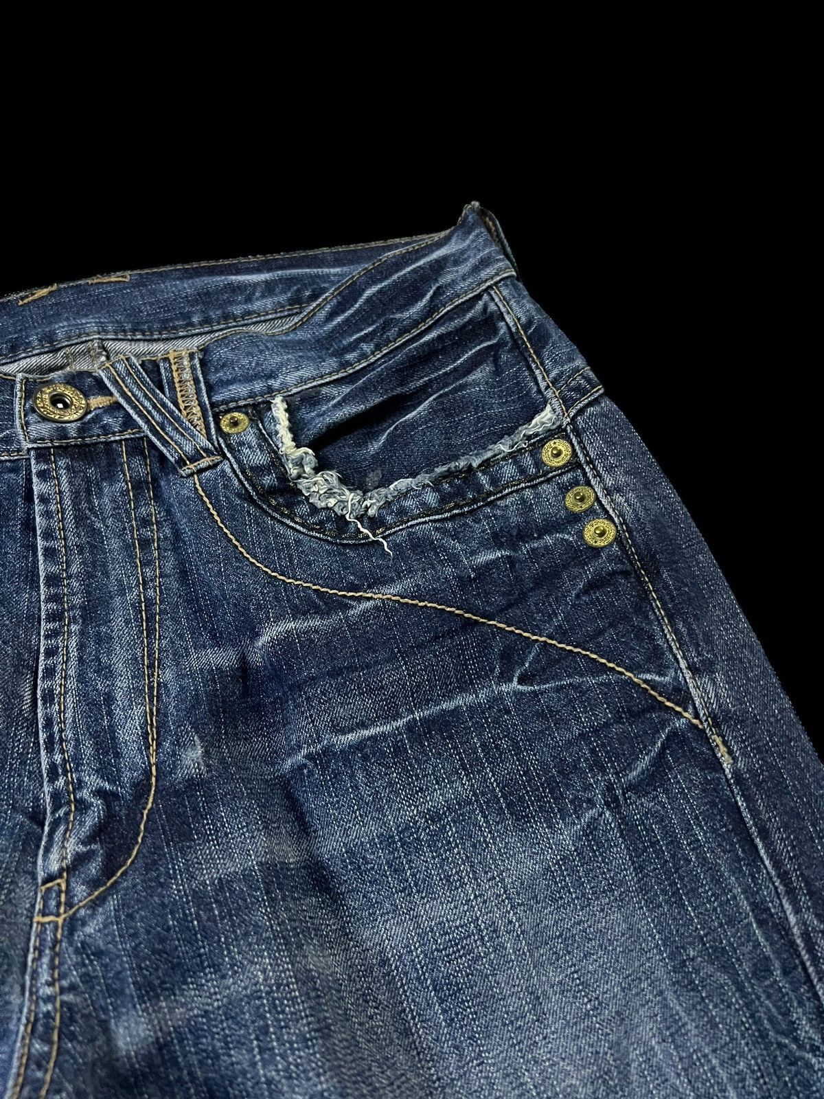 💥FLARE💥VINTAGE 90’s STYLE JAPANESE BRAND DISTRESS JEANS