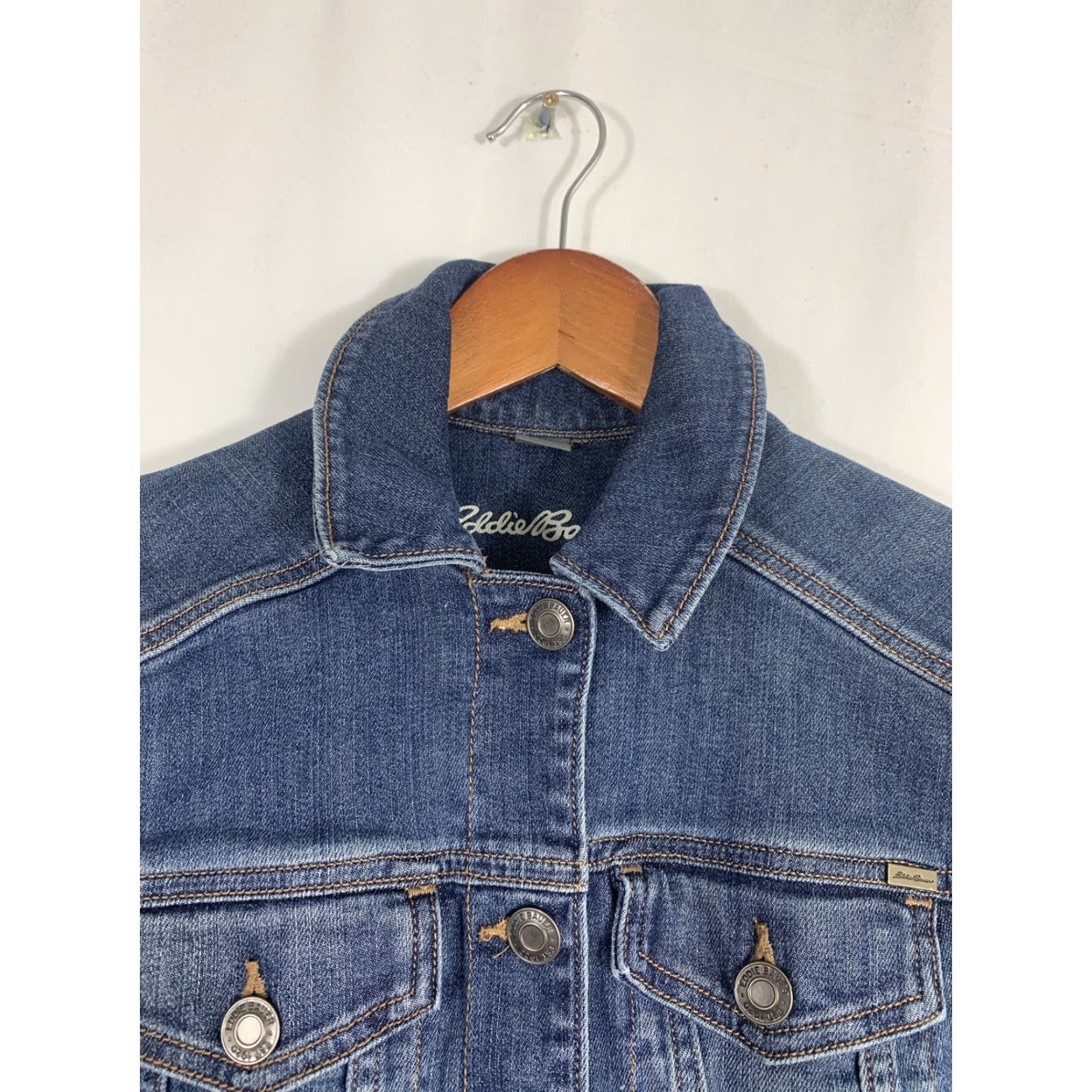 Eddie Bauer VINTAGE Eddie Bauer Button Down Jean Jacket Womens XS Denim Blue Collared Size 26" / US 2 / IT 38 - 5 Thumbnail