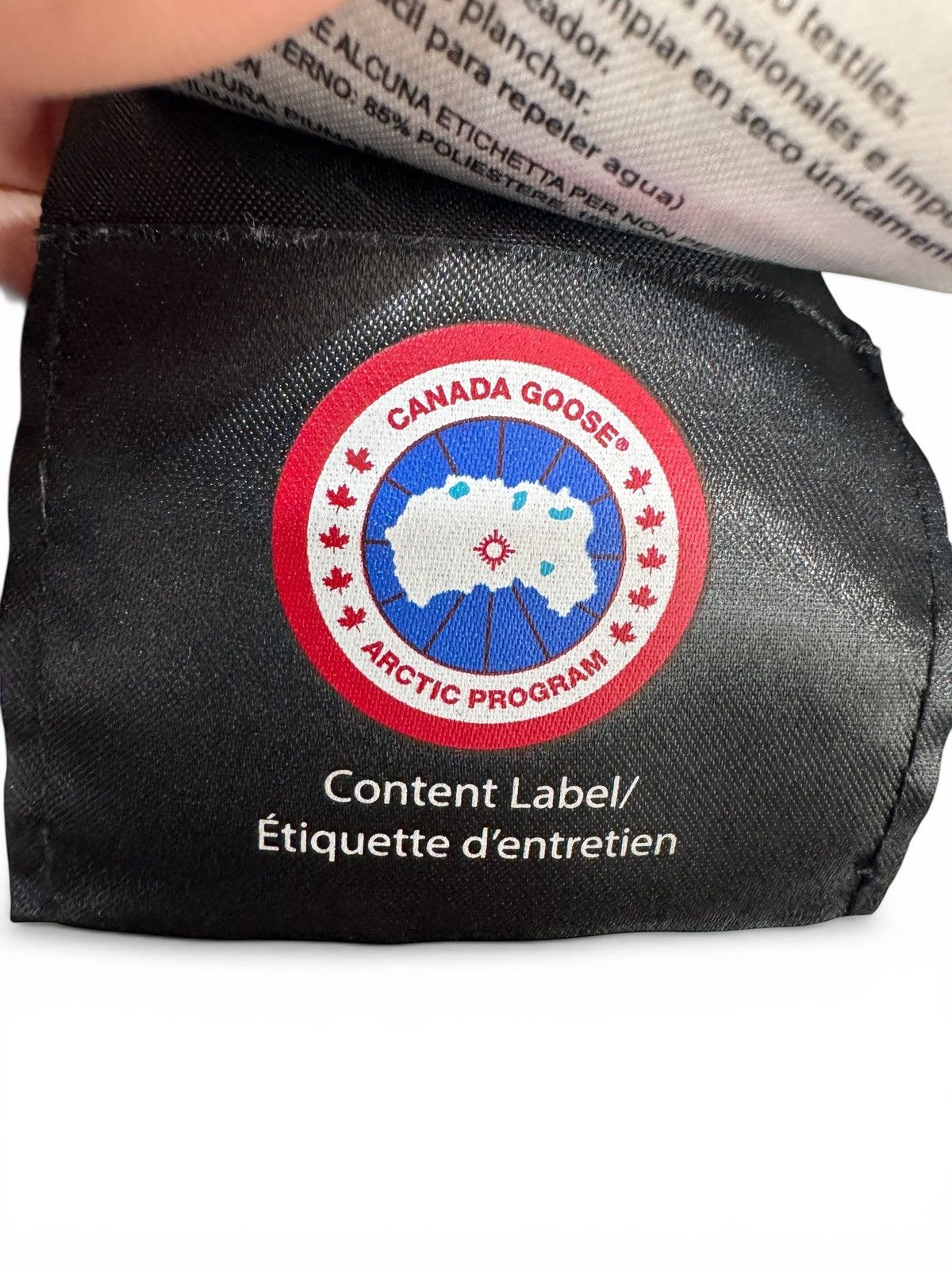 Canada Goose Canada Goose White Bomber Jacket Size US M / EU 48-50 / 2 - 11 Thumbnail
