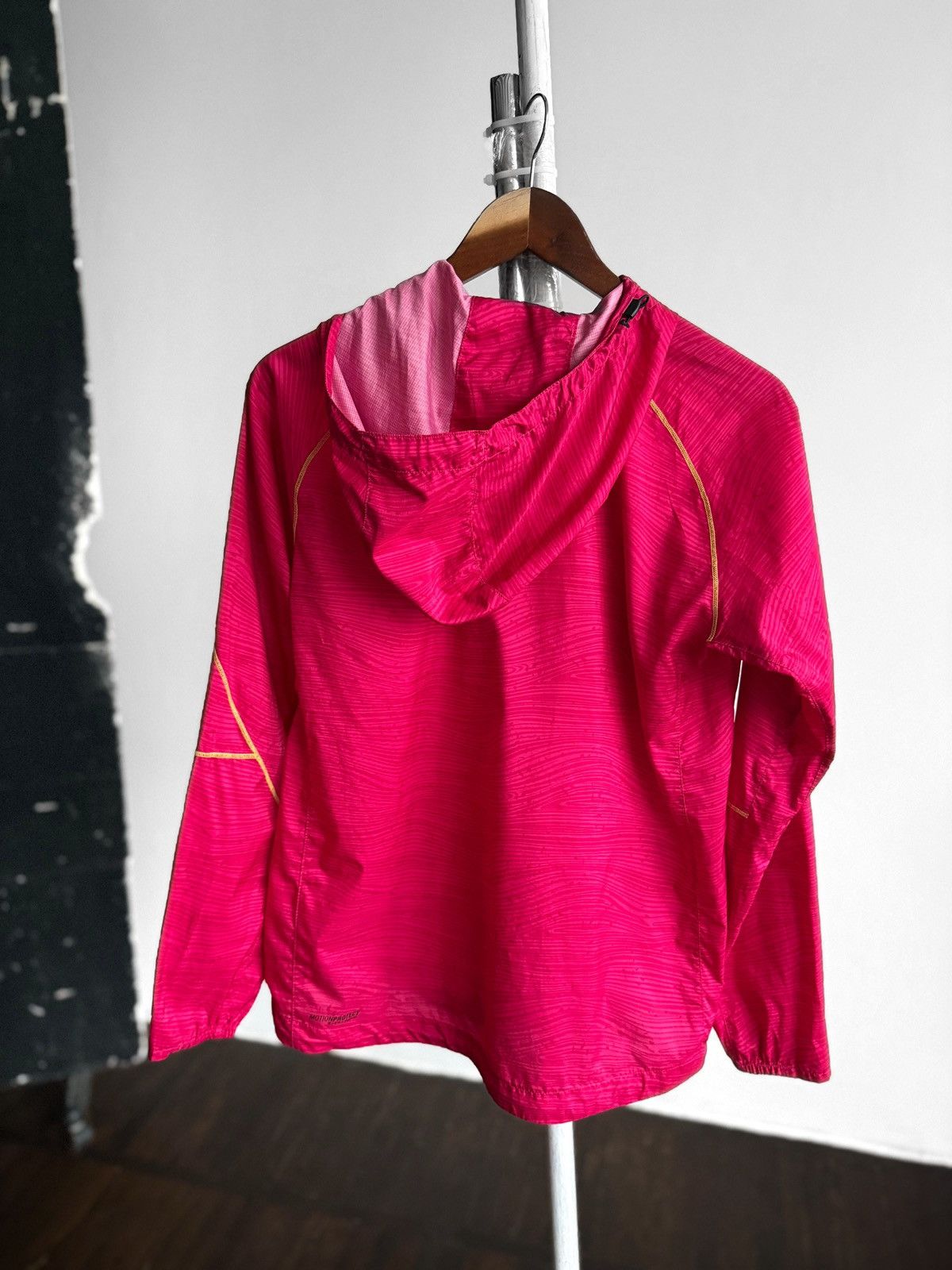 Asics Asics Womens Pink Neon Yellow Full Zip Hooded Running Jacket Size M / US 6-8 / IT 42-44 - 4 Thumbnail