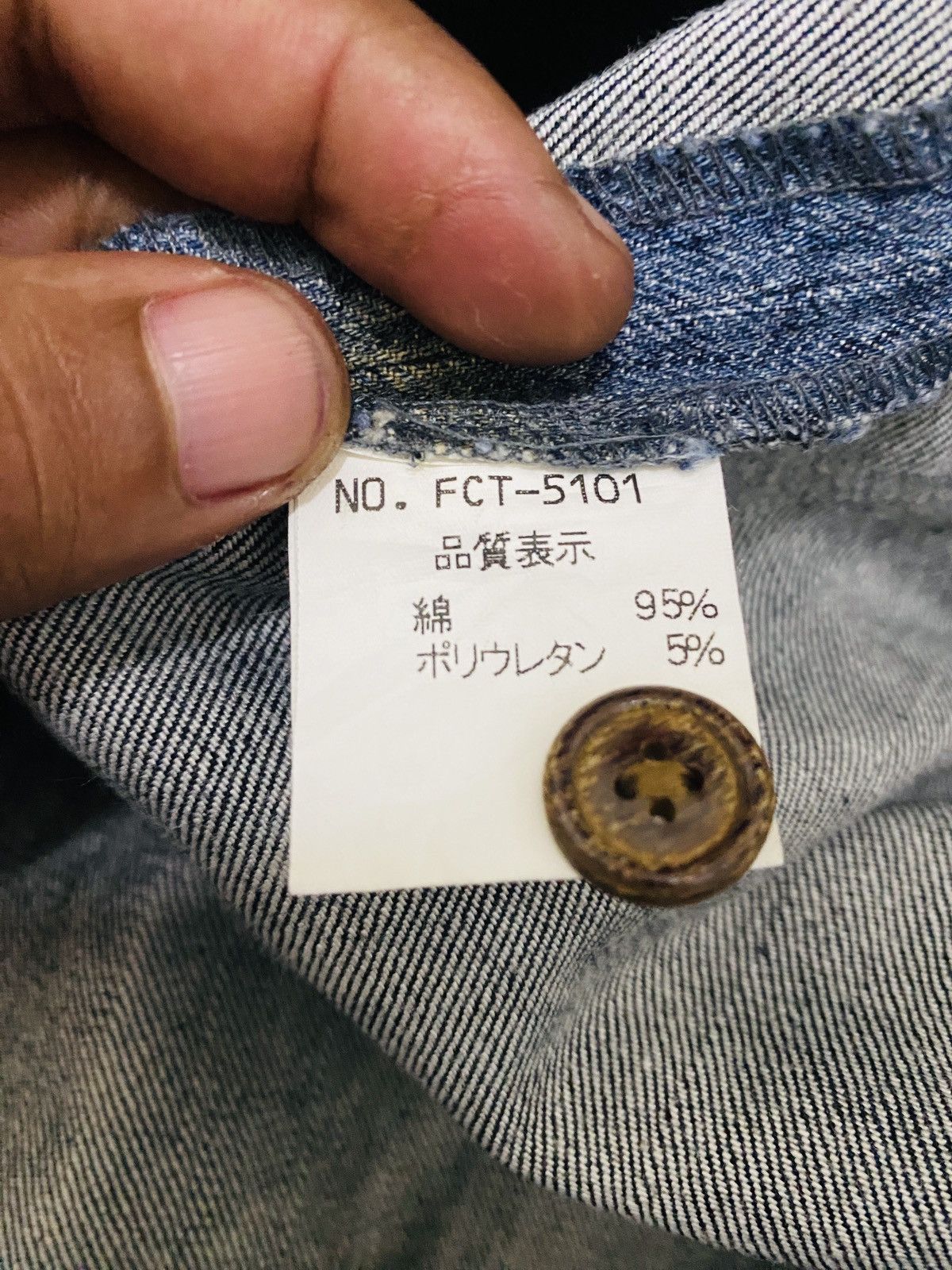 Tornado Mart (L) TORNADO MART FEMME STUDDED HONEYCOMB DENIM JACKET Size S / US 4 / IT 40 - 17 Thumbnail