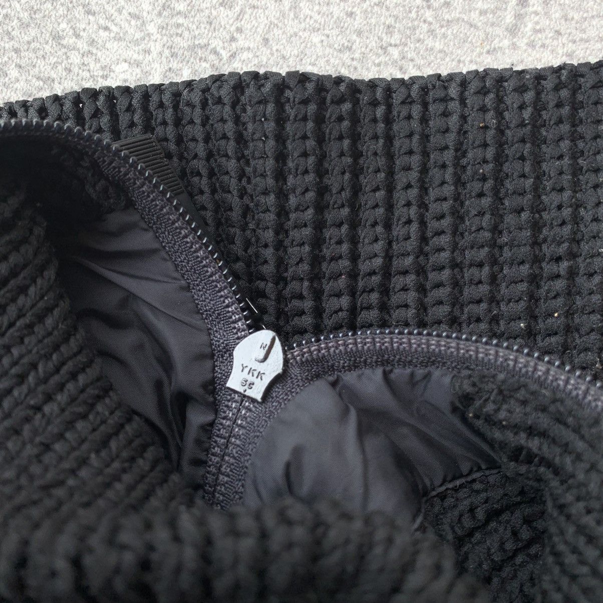 Issey Miyake Rare🔥 Issey Miyake Zip Patch Jacket Size US L / EU 52-54 / 3 - 11 Thumbnail