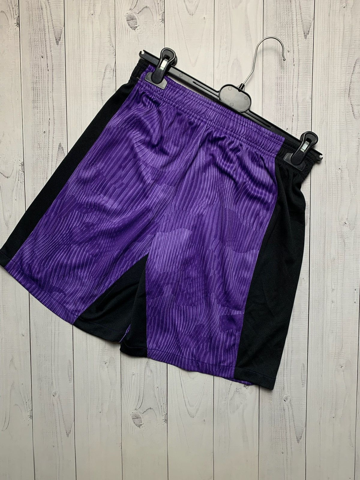 Nike Liverpool Nike soccer shorts purple away rare size M Size US 32 / EU 48 - 7 Thumbnail