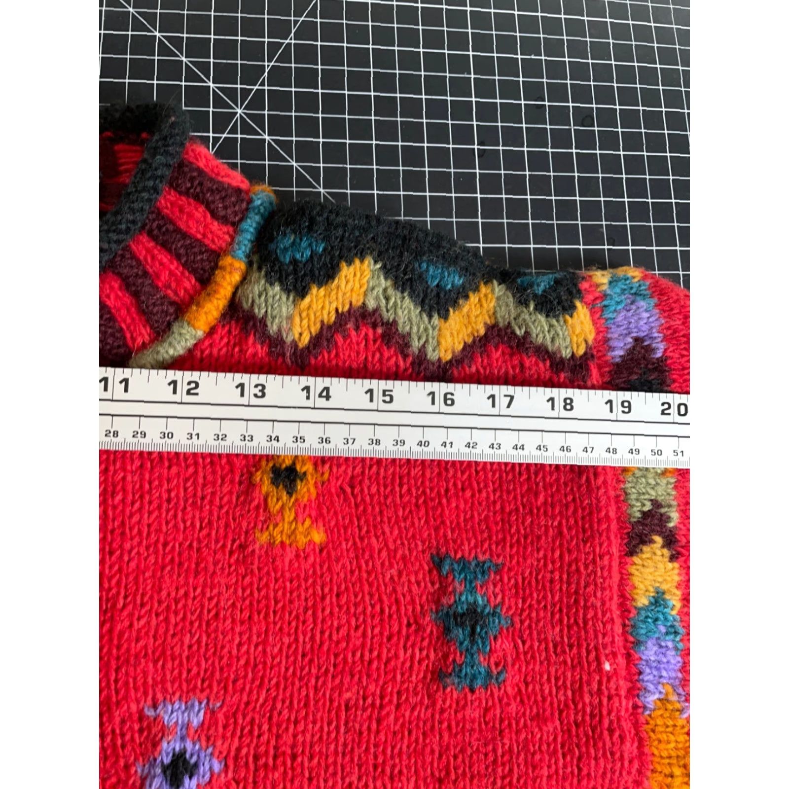 Vintage VINTAGE Icelandic Design Cardigan Women’s Small/Medium Red Geometric Knit Wool Crew Neck Long Sleeve Size M / US 6-8 / IT 42-44 - 7 Thumbnail