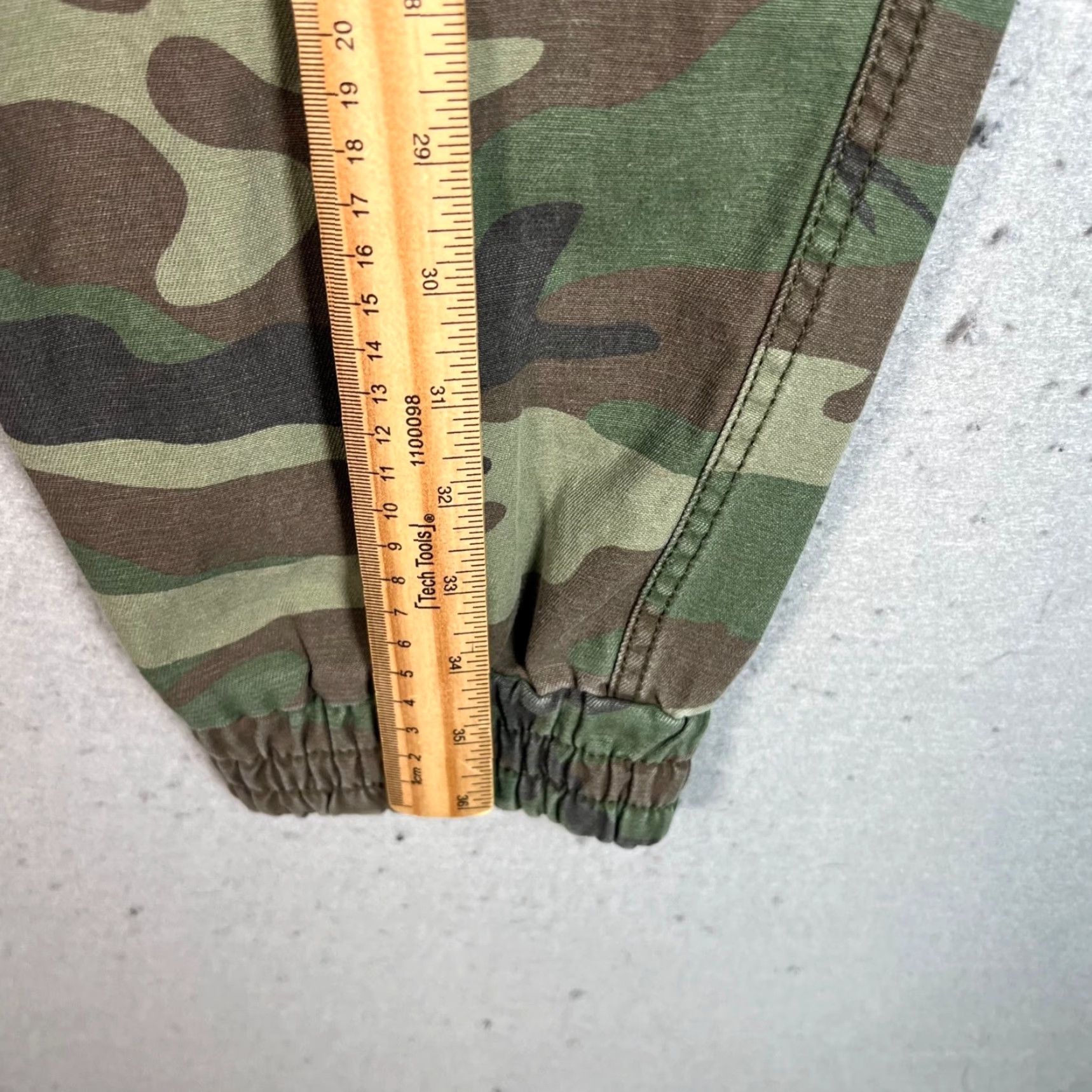 TNA TNA Womens Camouflage Jogger Pants 100% Cotton Drawstring Medium Green Womens Jogger Pants 100% Cotton Casual Activewear TNA Size 32" / US 10 / IT 46 - 6 Thumbnail