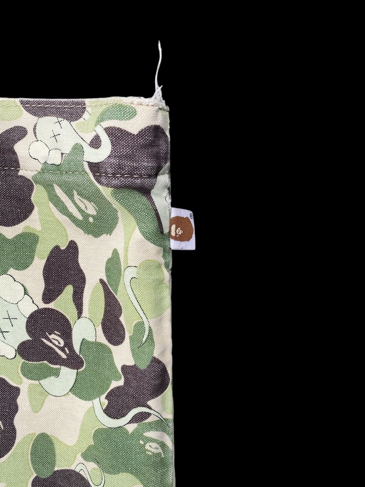 Bape × Kaws BAPE Tote bag sta camo gray a bathing ape NIGO Size ONE SIZE - 9 Thumbnail