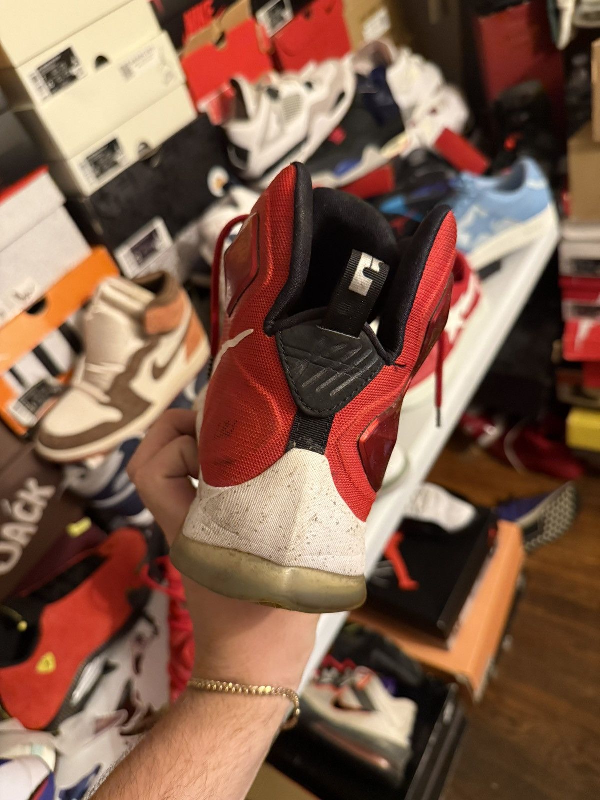 Nike Lebron 13 pretty worn sz 10.5 Size US 10.5 / EU 43-44 - 3 Thumbnail