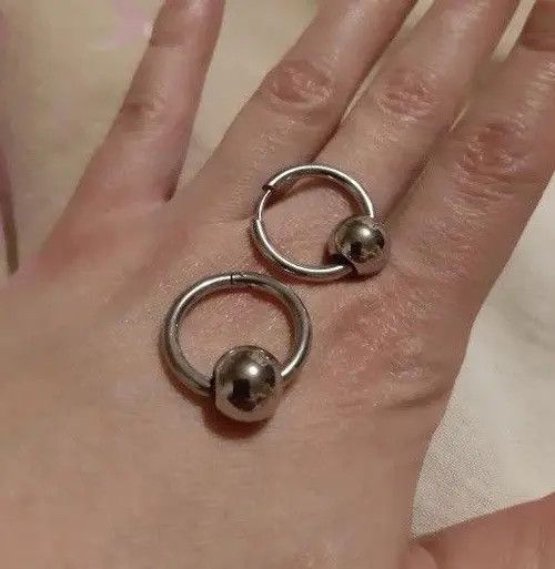Jewelry Silver Color Ball Earrings Size ONE SIZE - 6 Thumbnail