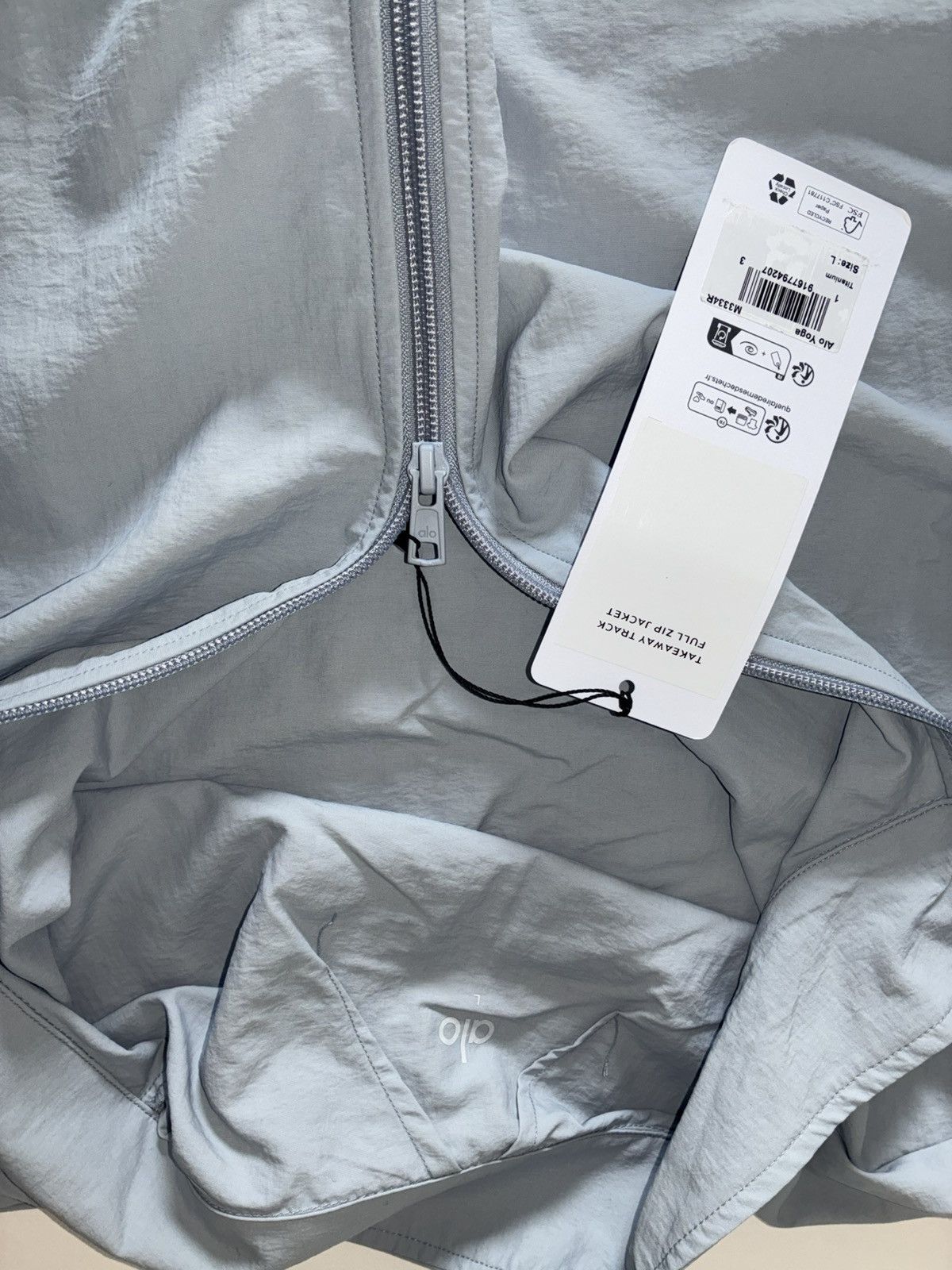 Alo Yoga Alo set (2 items) NWT large jacket+ joggers Size US L / EU 52-54 / 3 - 3 Thumbnail