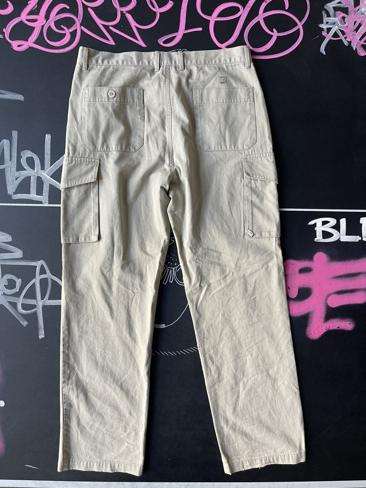 DKNY Vintage Y2K DKNY multi pocket cargo pants Size US 34 / EU 50 - 7 Thumbnail