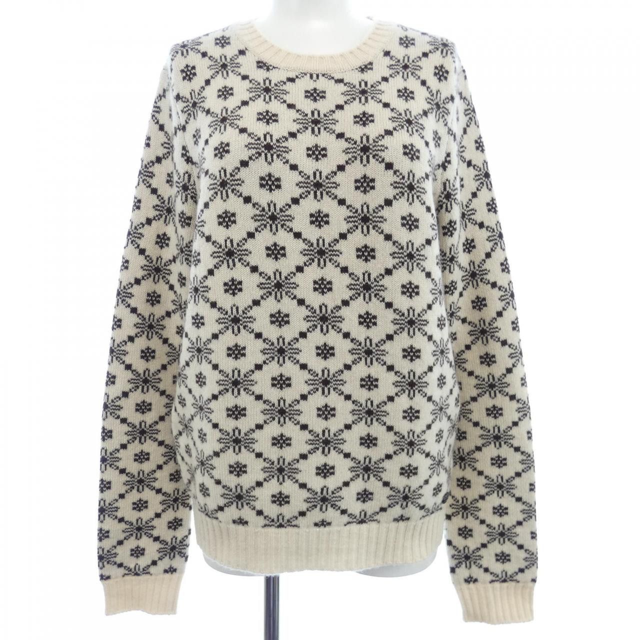 Chanel Chanel Chanel P52856K06870 100% Cashmere Knit Others Tops P52856K06870 DUTY FREE for USA Size ONE SIZE - 1 Thumbnail