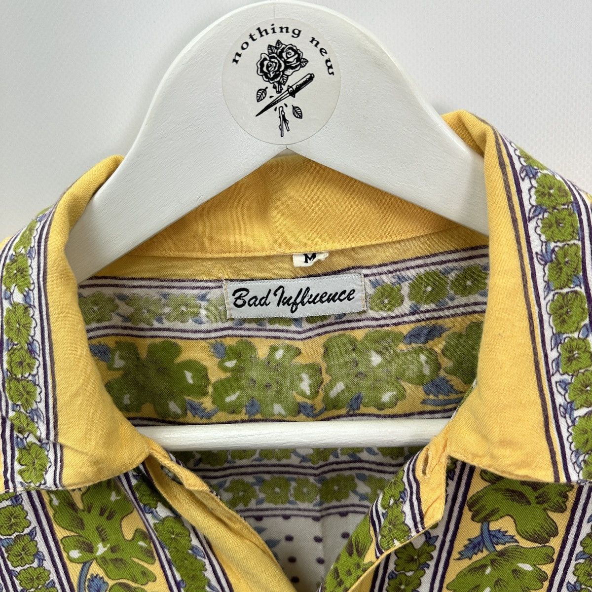 Vintage Vintage 90s Bad Influence Silk Hawaiian shirt y2k floral Size US M / EU 48-50 / 2 - 4 Thumbnail