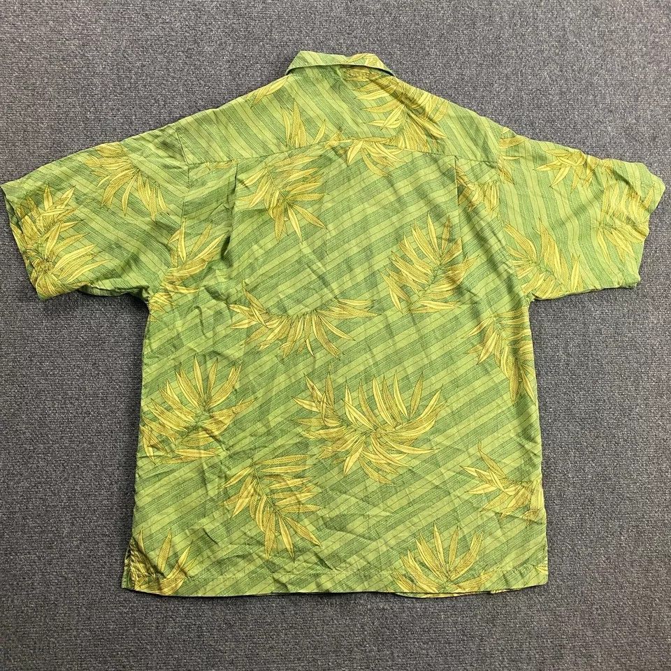 Tommy Bahama Tommy Bahama Hawaiian Shirt Men's Medium Striped Floral Size US M / EU 48-50 / 2 - 3 Thumbnail