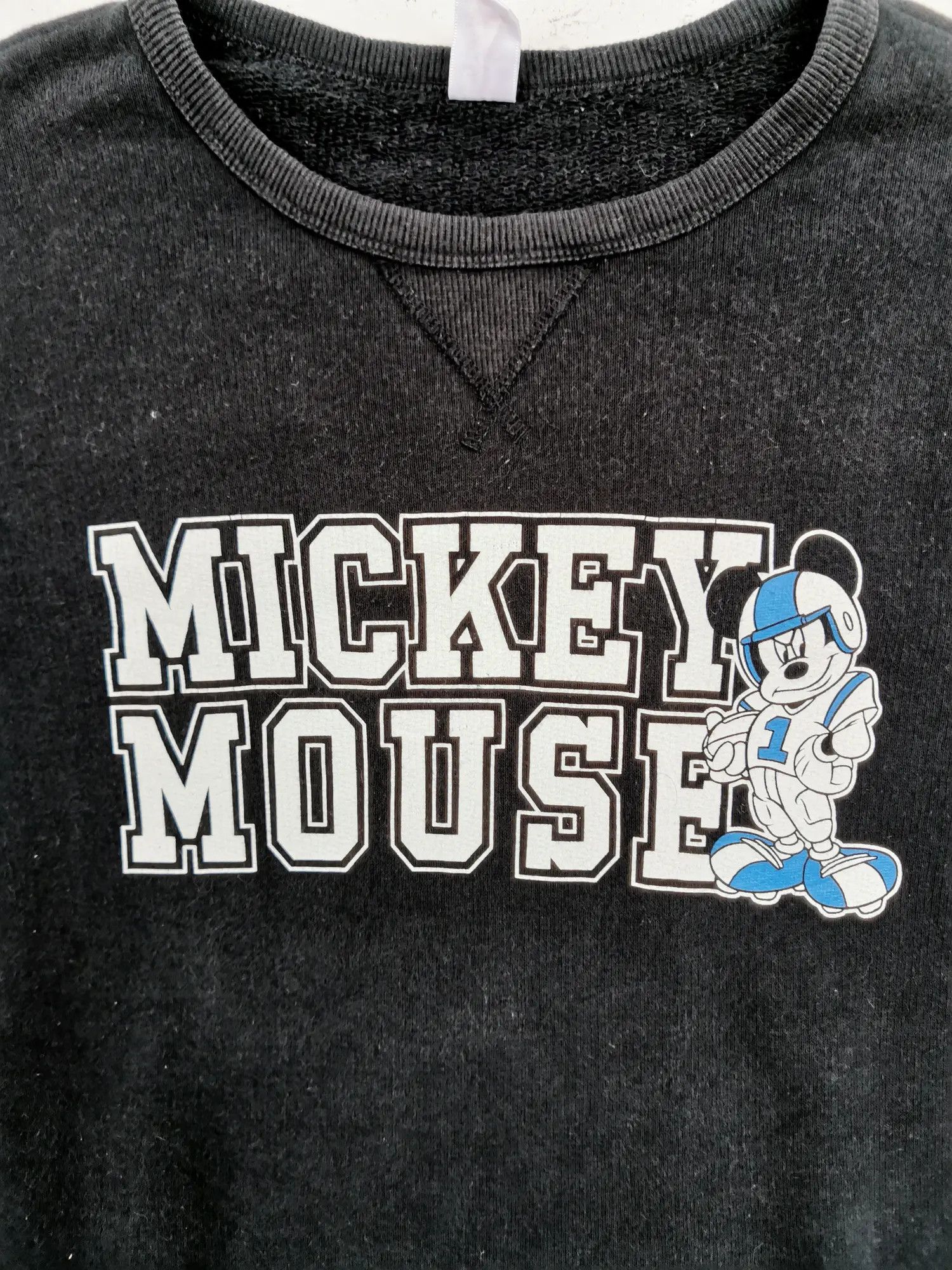 Japanese Brand × Uniqlo UT Uniqlo Disney Mickey Mouse Big Logo Hoodie Sweatshirt Size US M / EU 48-50 / 2 - 5 Thumbnail