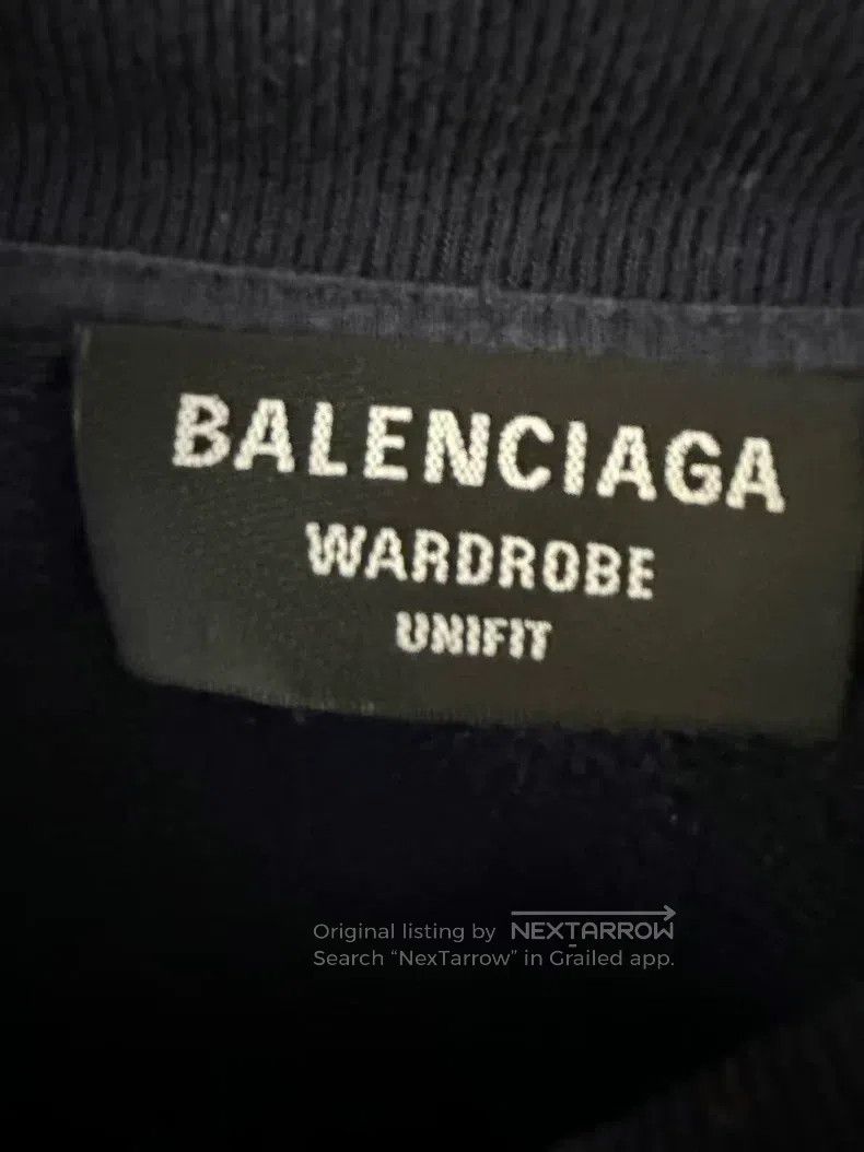 Balenciaga Balenciaga Manchester United Embroidered Logo Sweater Size US S / EU 44-46 / 1 - 3 Thumbnail