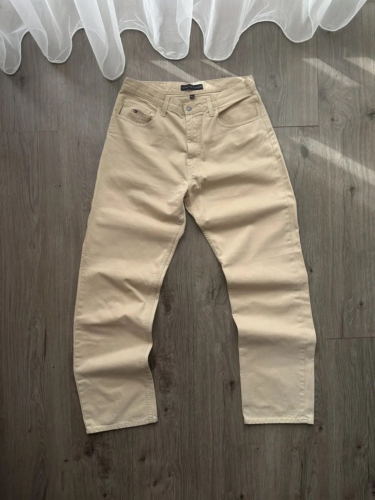 Tommy Hilfiger × Vintage Vintage Tommy Hilfiger Beige Casual Pants Size US 32 / EU 48 - 1 Thumbnail