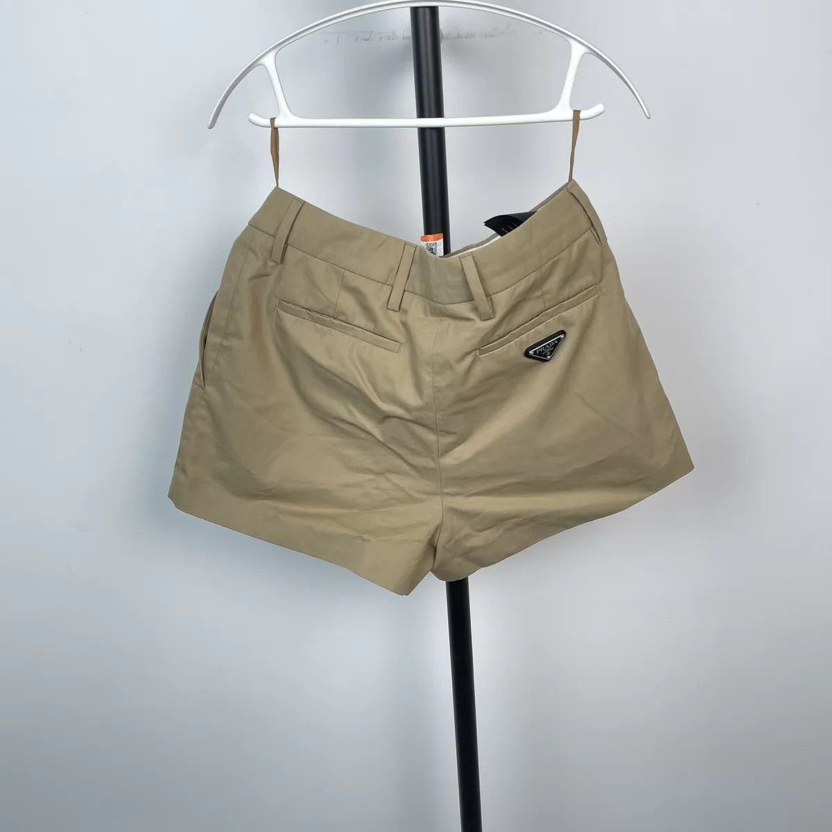 Prada Prada Cotton Triangle Logo Beige 170 A shorts Size 27" / US 4 / IT 40 - 2 Thumbnail