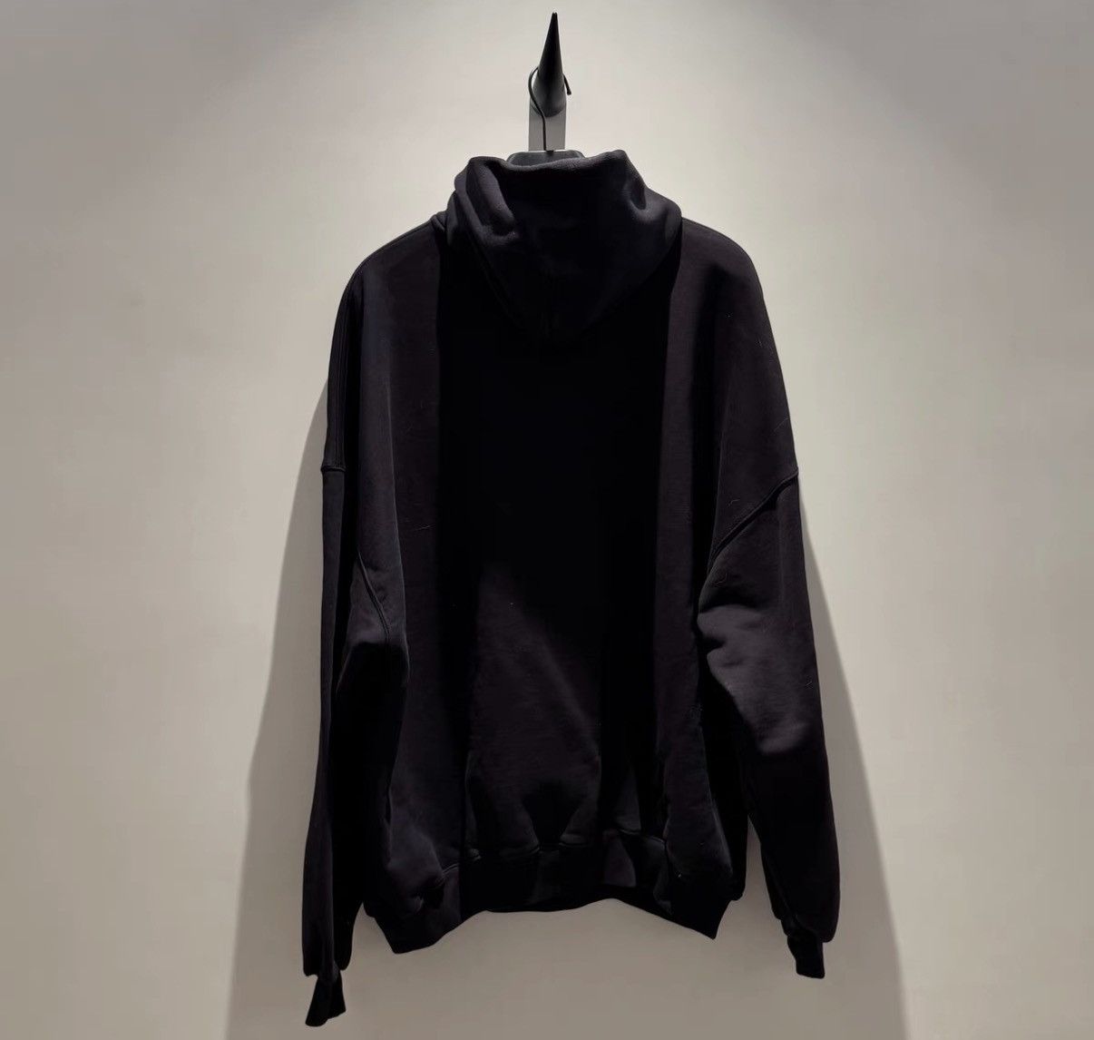 Balenciaga BALENCIAGA "Wife" Print Long Sleeve Sweatshirt Size US S / EU 44-46 / 1 - 3 Thumbnail