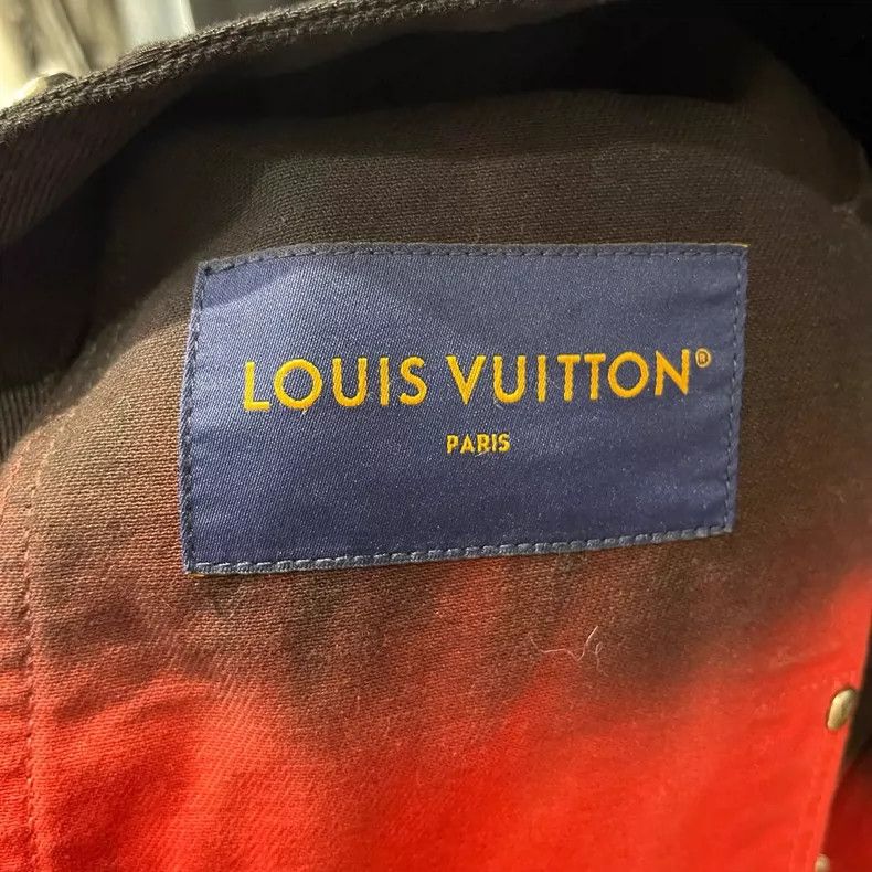 Louis Vuitton Louis Vuitton Black and red gradient logo denim jacket Size US M / EU 48-50 / 2 - 4 Thumbnail