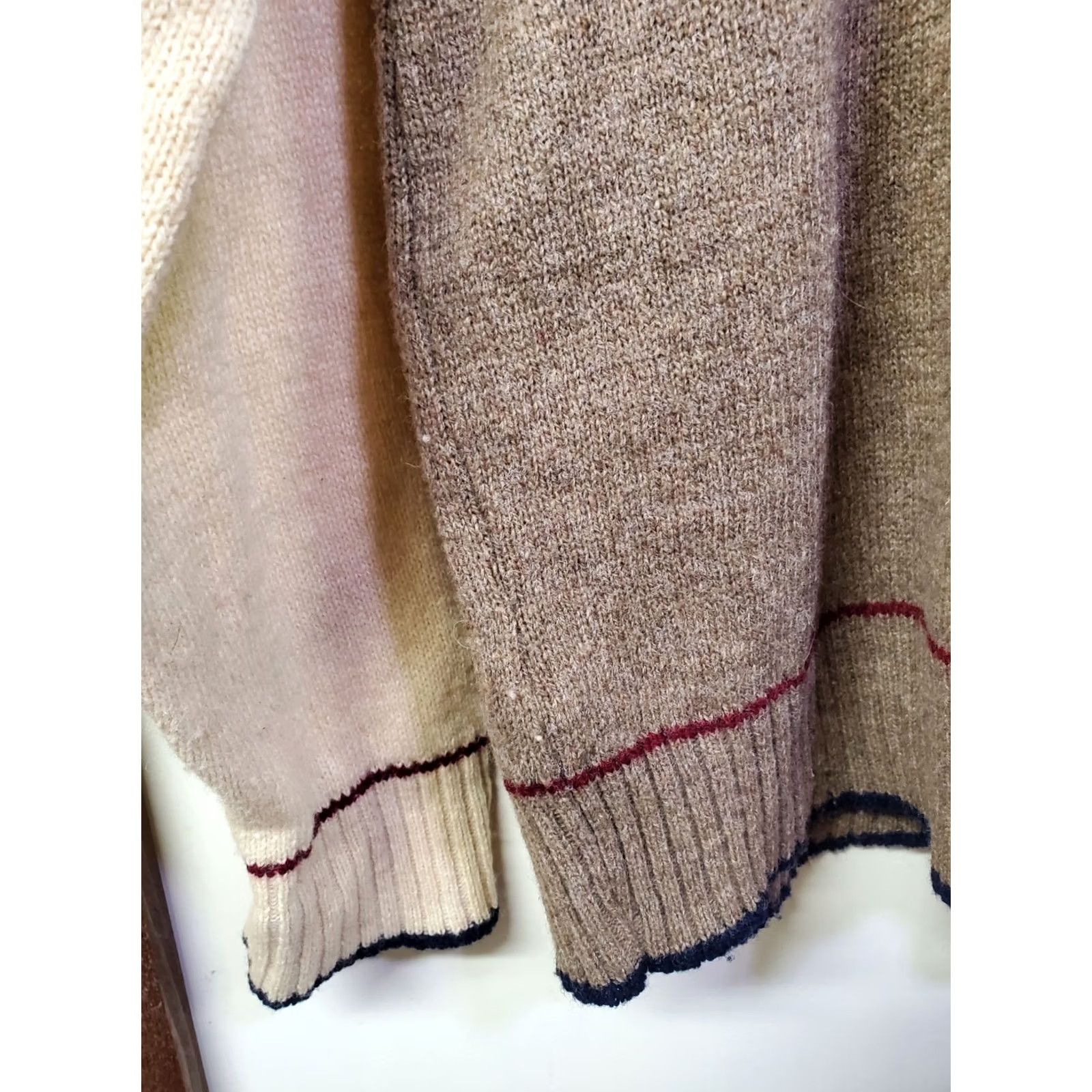 Vintage VINTAGE Campus Sweater Men L Brown Striped Pullover Crew Neck Knit Wool Polyester USA USA Theme Size US L / EU 52-54 / 3 - 2 Thumbnail